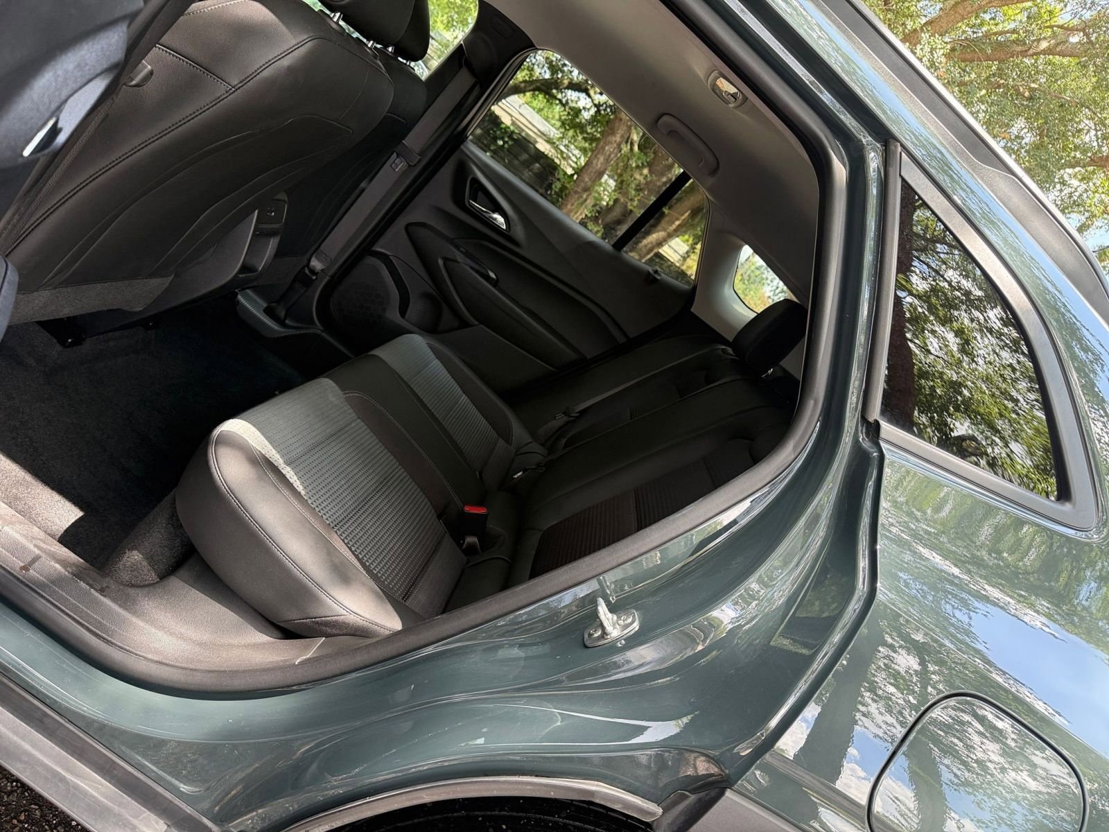Thumbnail: 2025 Chevrolet Trax - 34