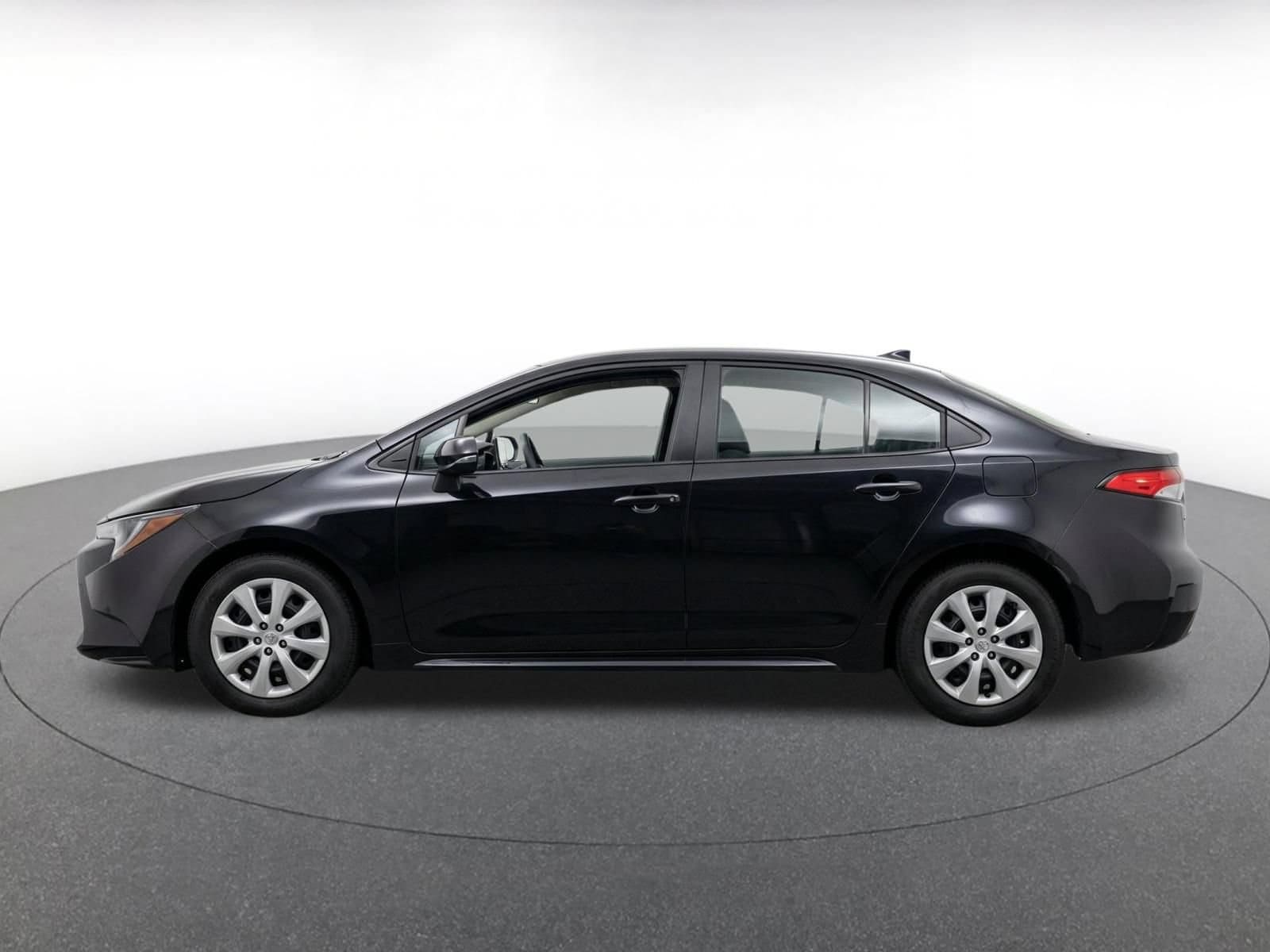 Thumbnail: 2025 Toyota Corolla - 4