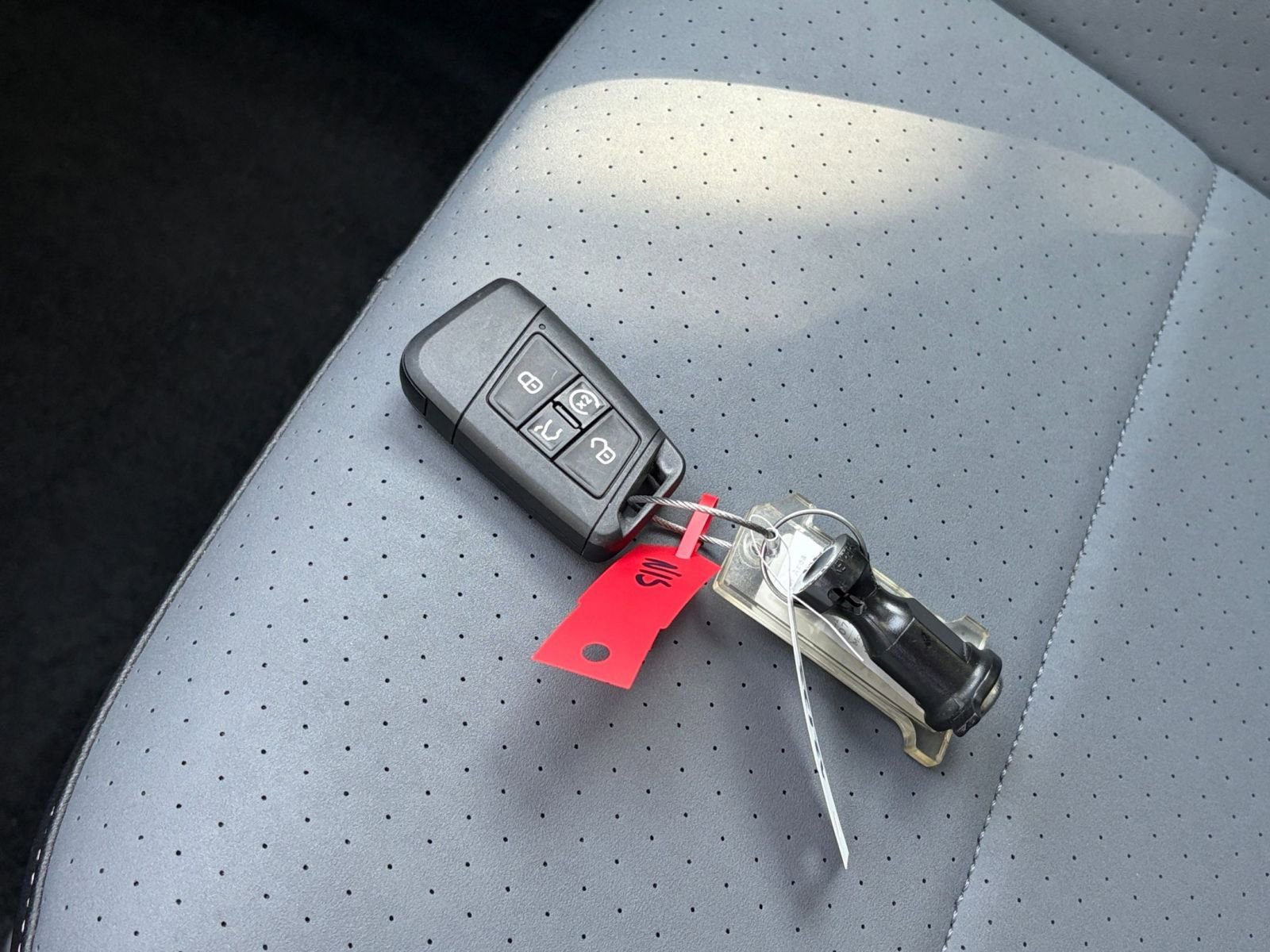 Thumbnail: 2025 Volkswagen Jetta - 18