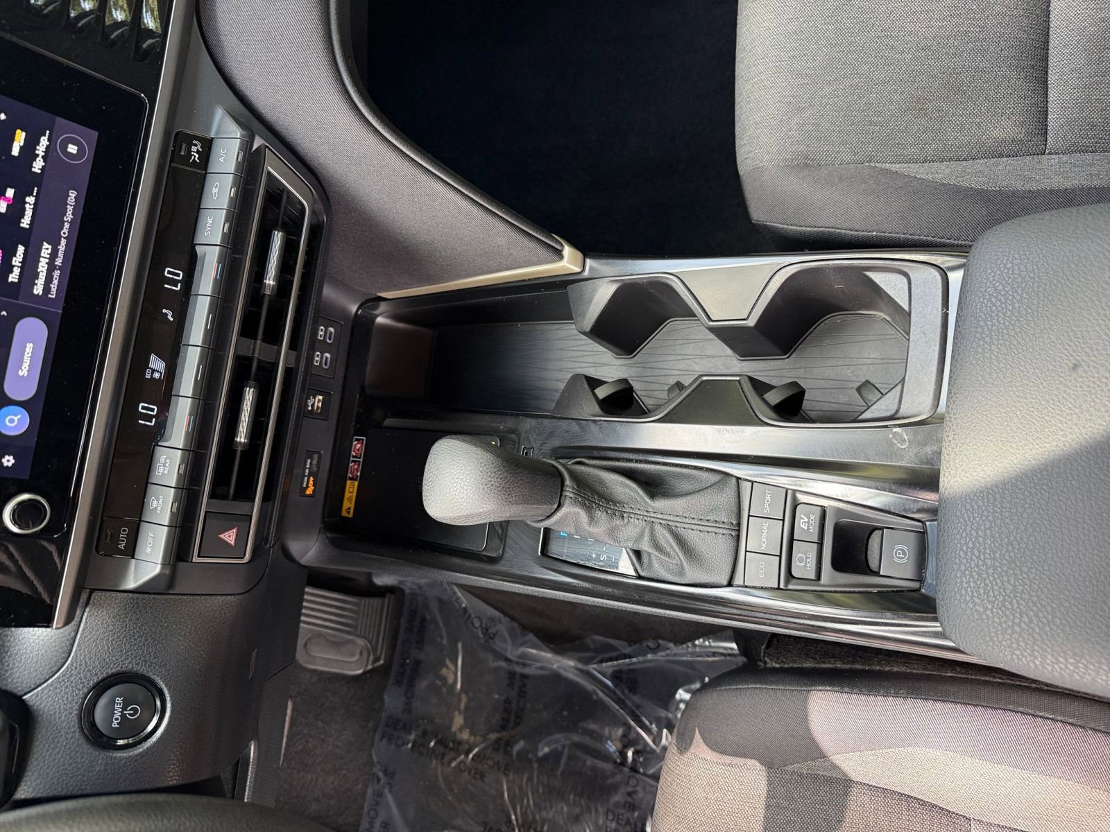 Thumbnail: 2025 Toyota Camry - 35