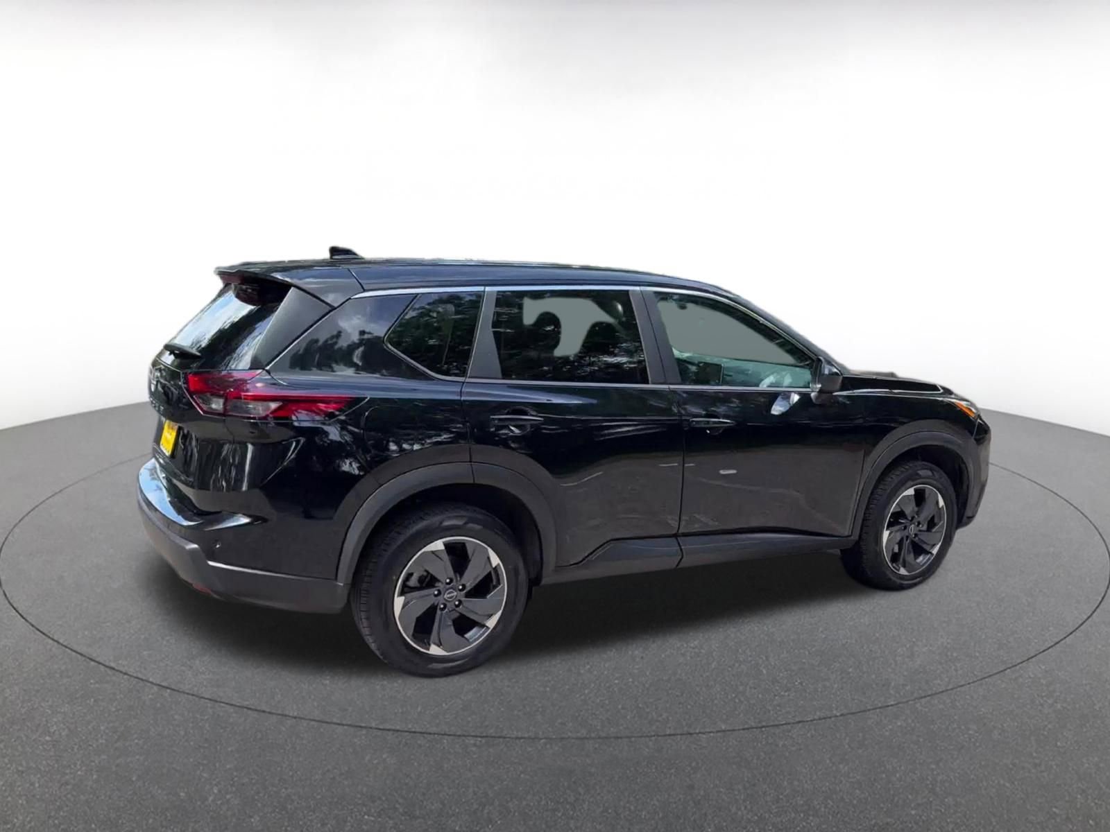 Thumbnail: 2025 Nissan Rogue - 15