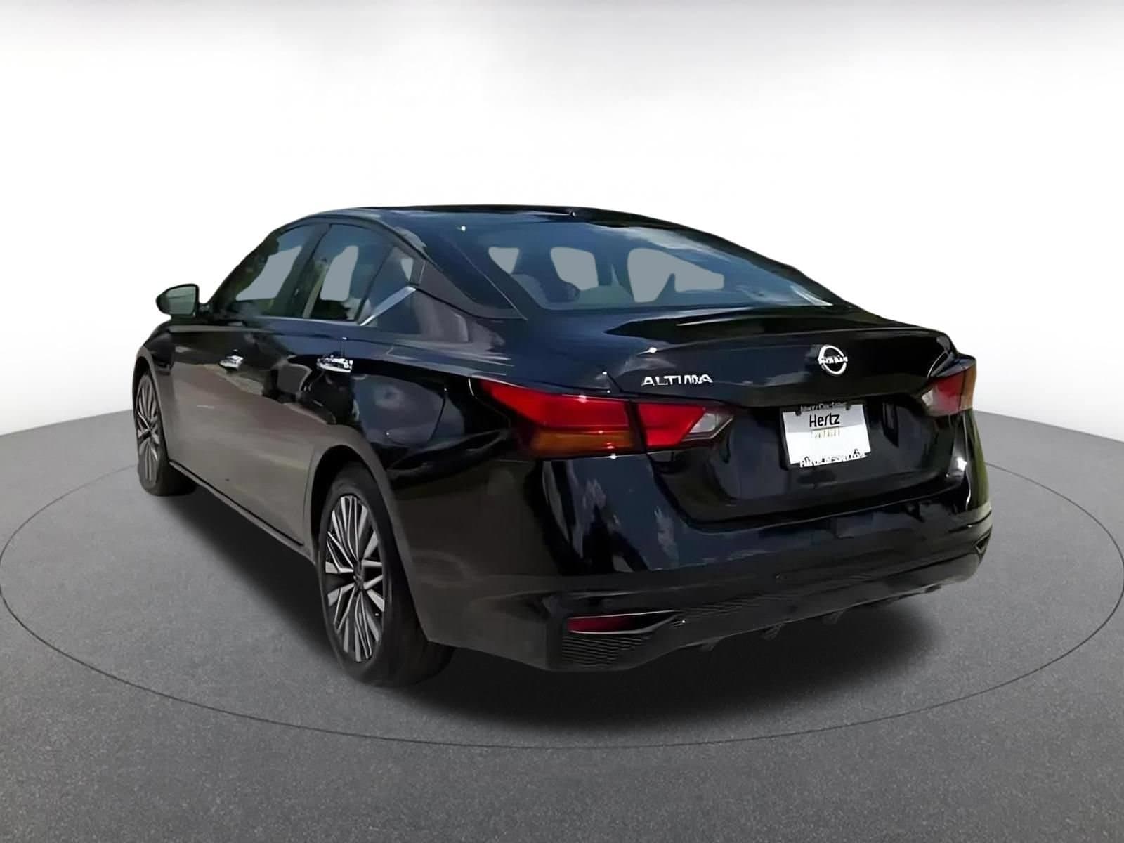 Thumbnail: 2025 Nissan Altima - 11