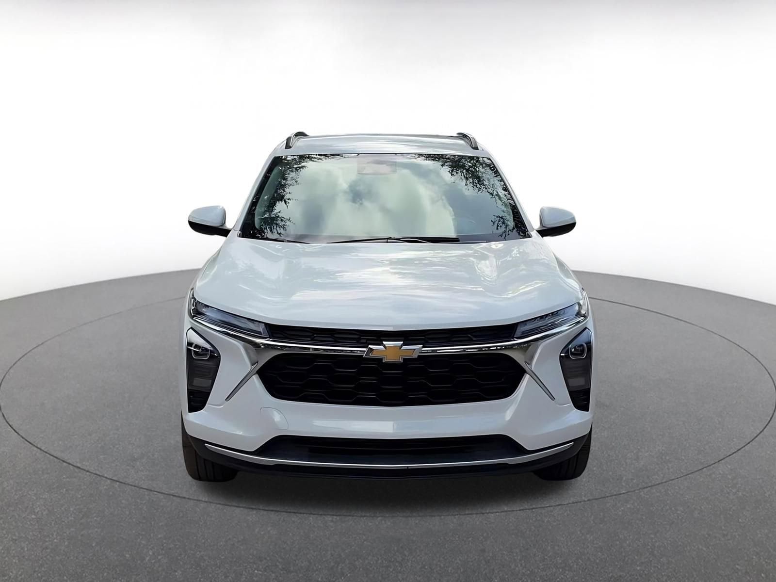 Thumbnail: 2025 Chevrolet Trax - 4