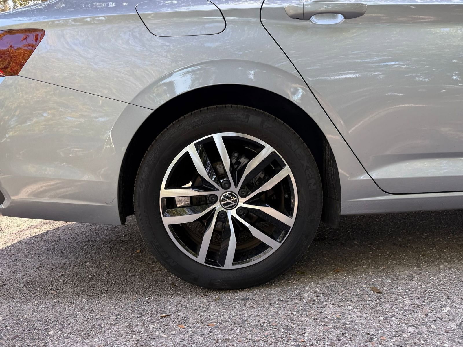 Thumbnail: 2025 Volkswagen Jetta - 23