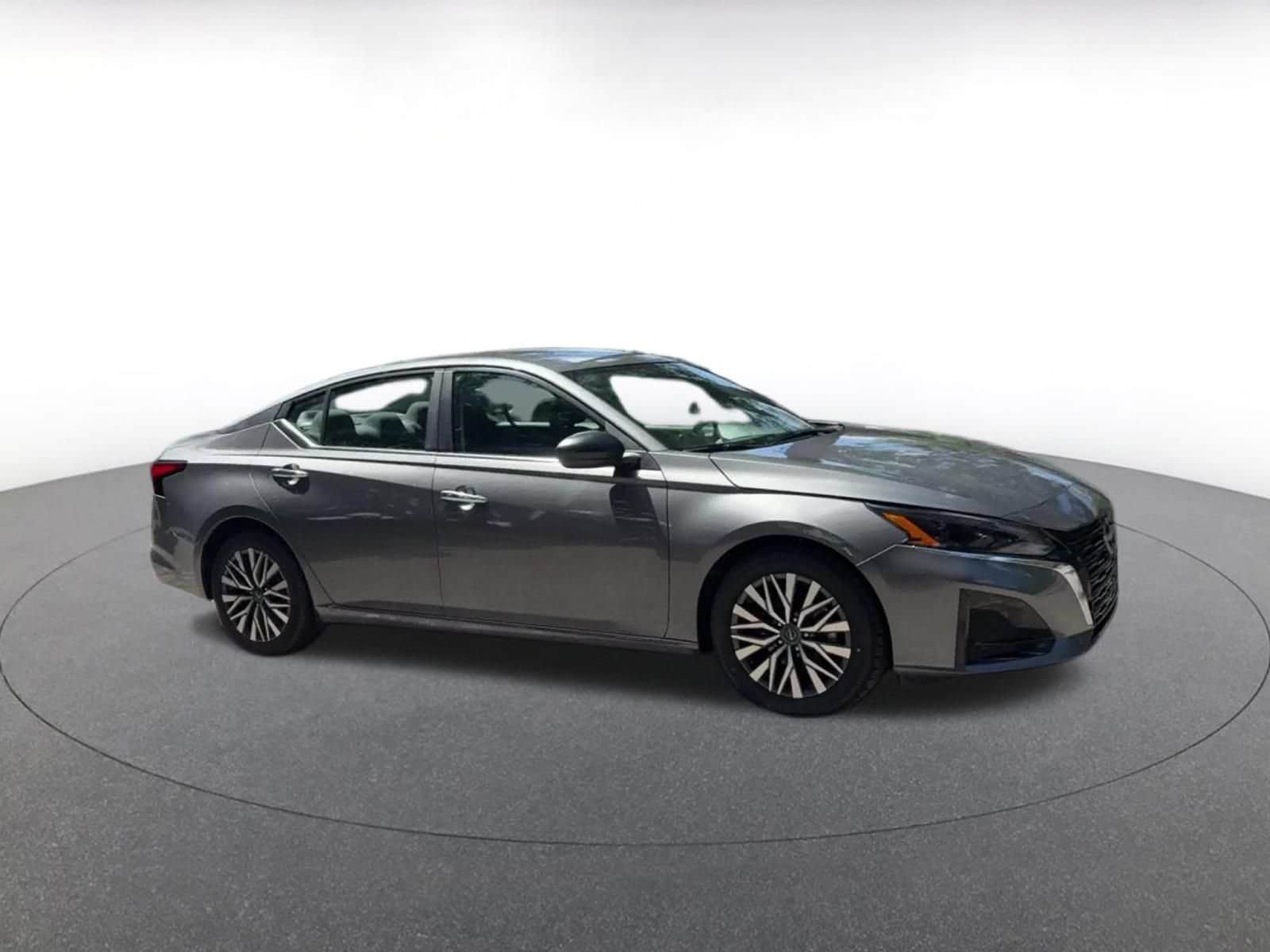 Thumbnail: 2025 Nissan Altima - 2