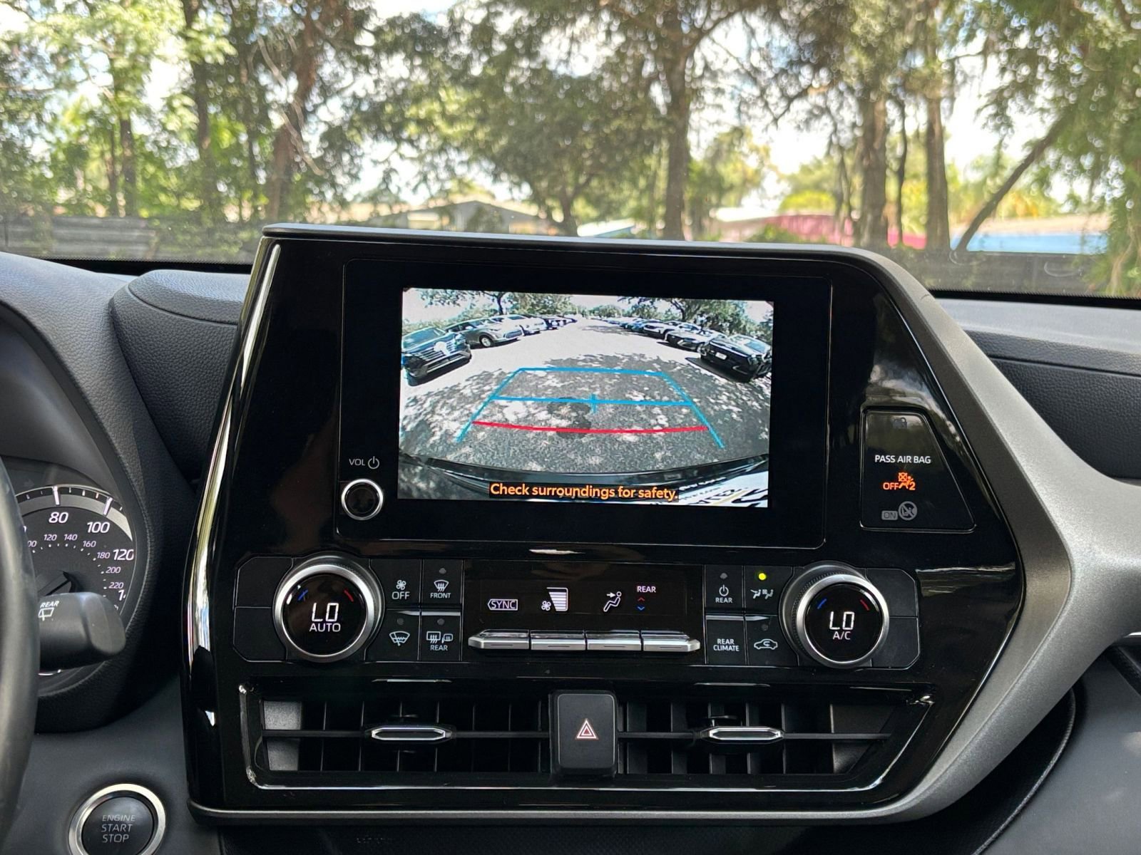Thumbnail: 2025 Toyota Highlander - 17