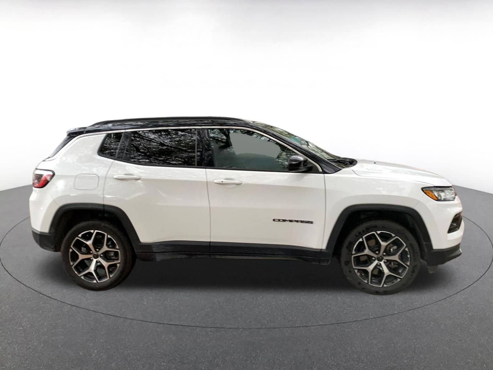 Thumbnail: 2025 Jeep Compass - 8