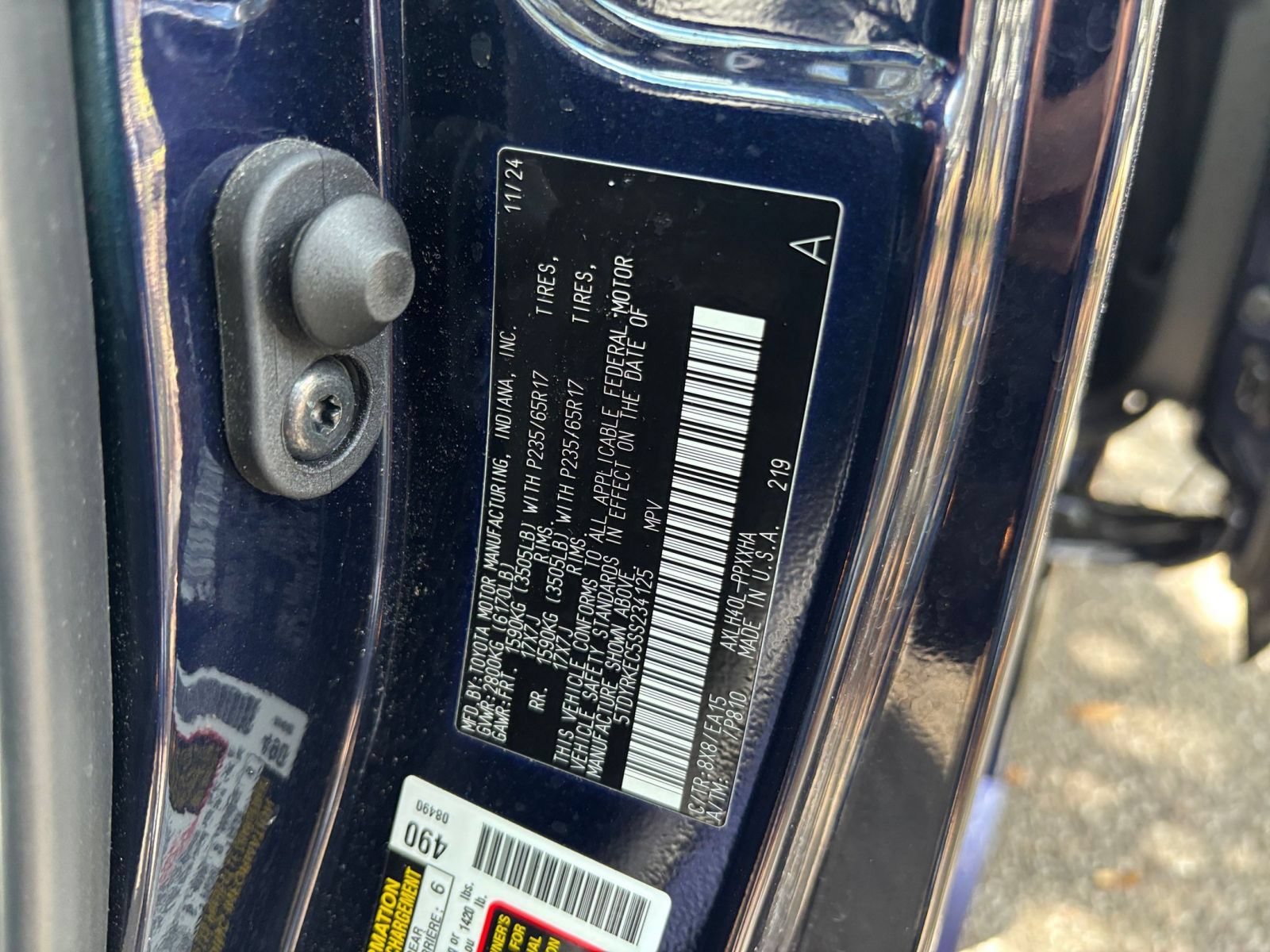 Thumbnail: 2025 Toyota Sienna - 33