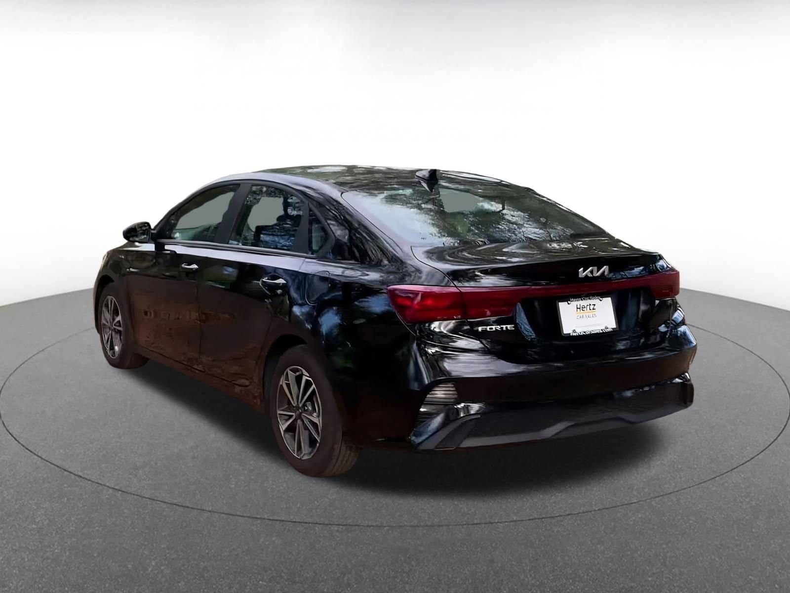 Thumbnail: 2024 Kia Forte - 11