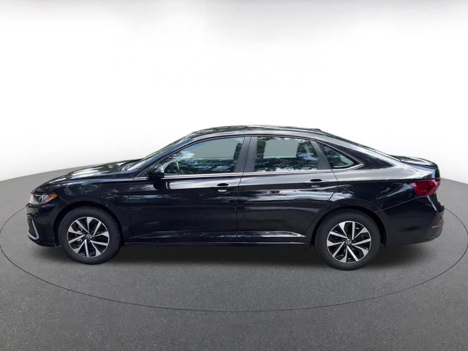 Thumbnail: 2025 Volkswagen Jetta - 9