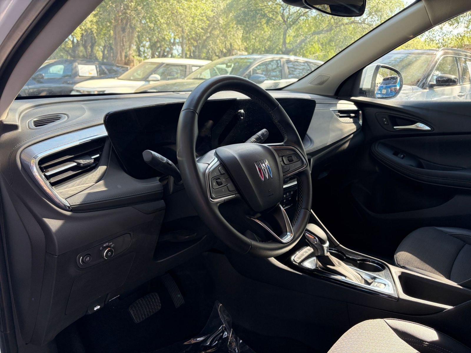 Thumbnail: 2025 Buick Encore GX - 33