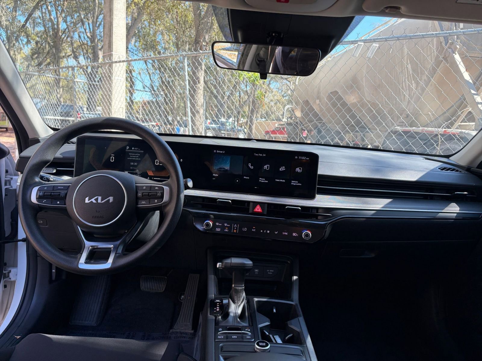 Thumbnail: 2025 Kia K5 - 29