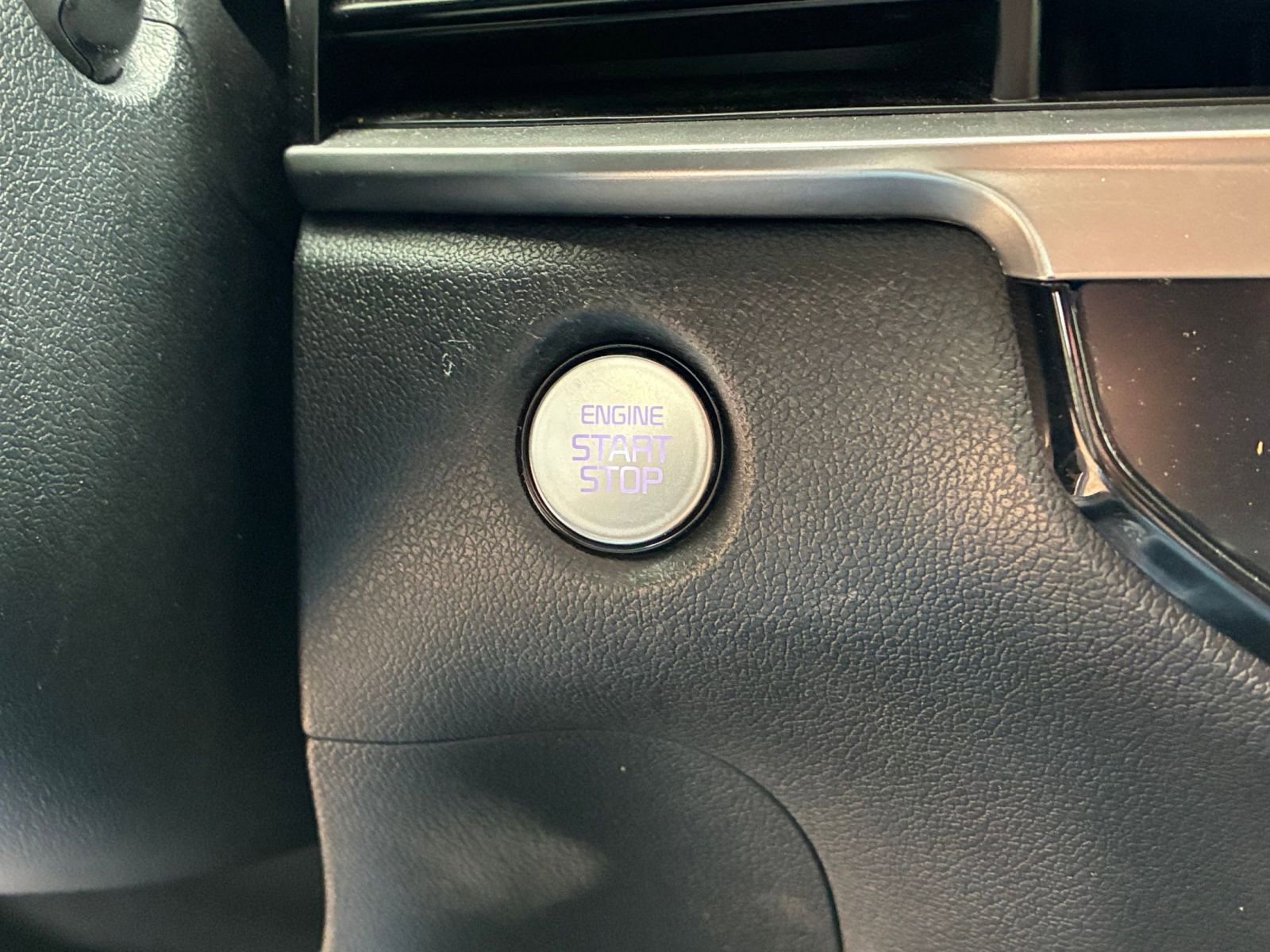 Thumbnail: 2024 Kia Sorento - 24