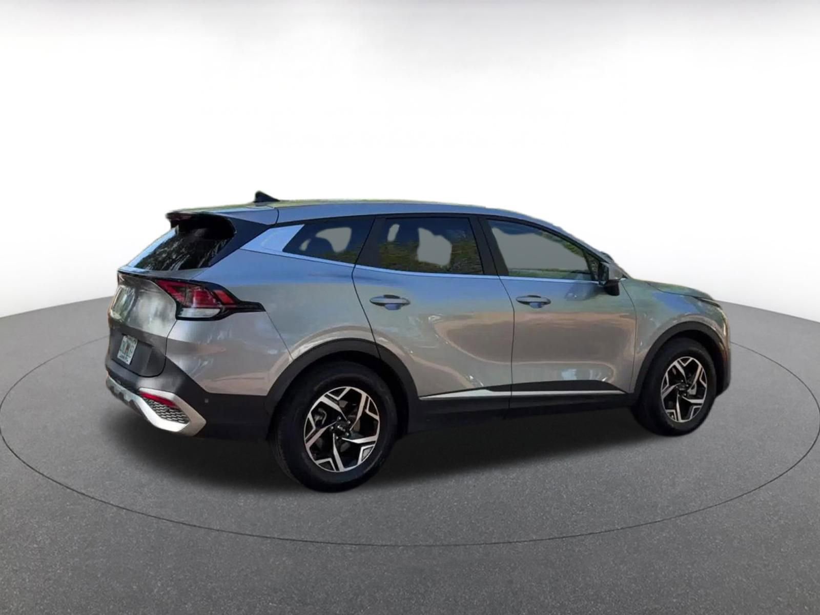 Thumbnail: 2025 Kia Sportage - 16