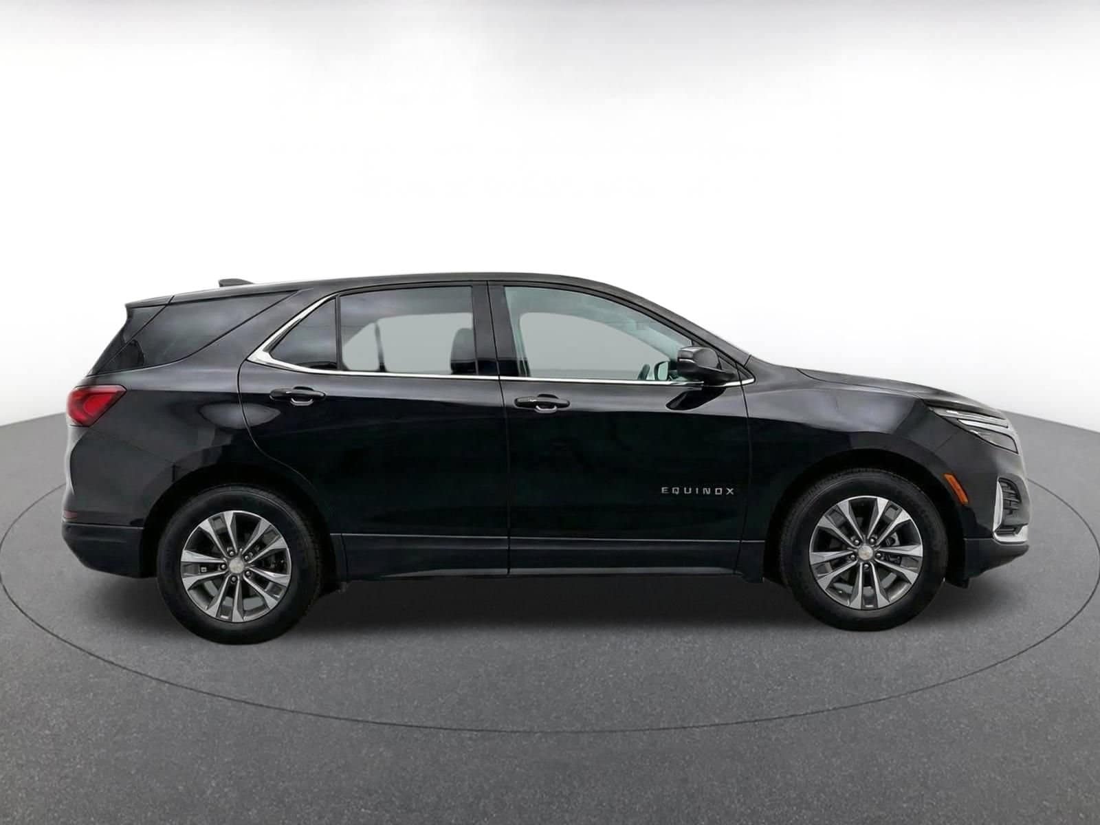 Thumbnail: 2025 Chevrolet Equinox - 10