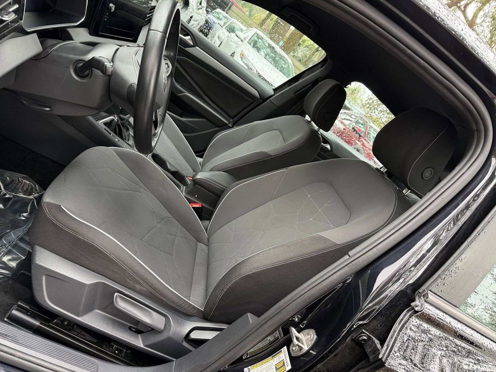 Thumbnail: 2025 Volkswagen Jetta - 22