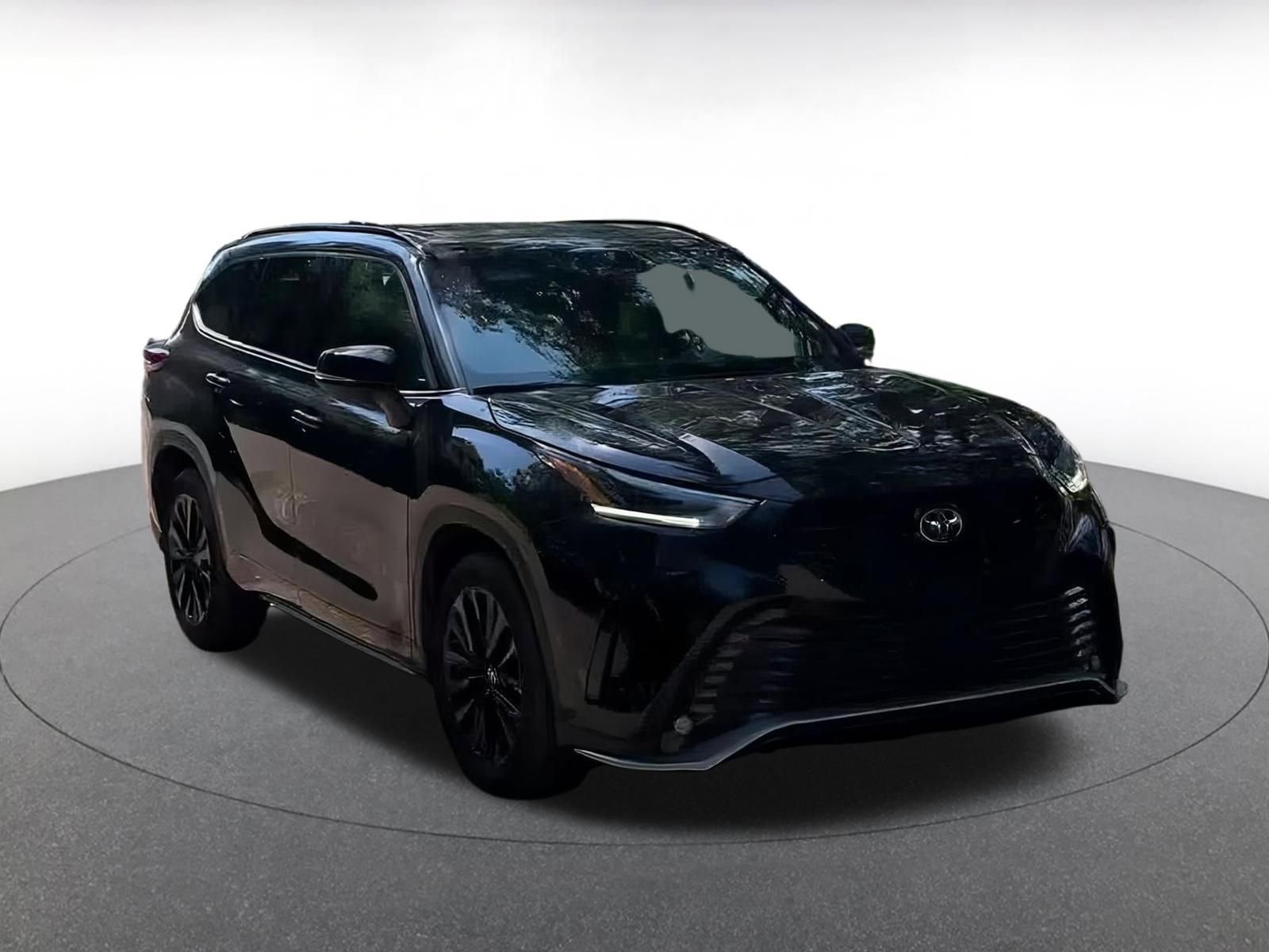 Thumbnail: 2024 Toyota Highlander - 3