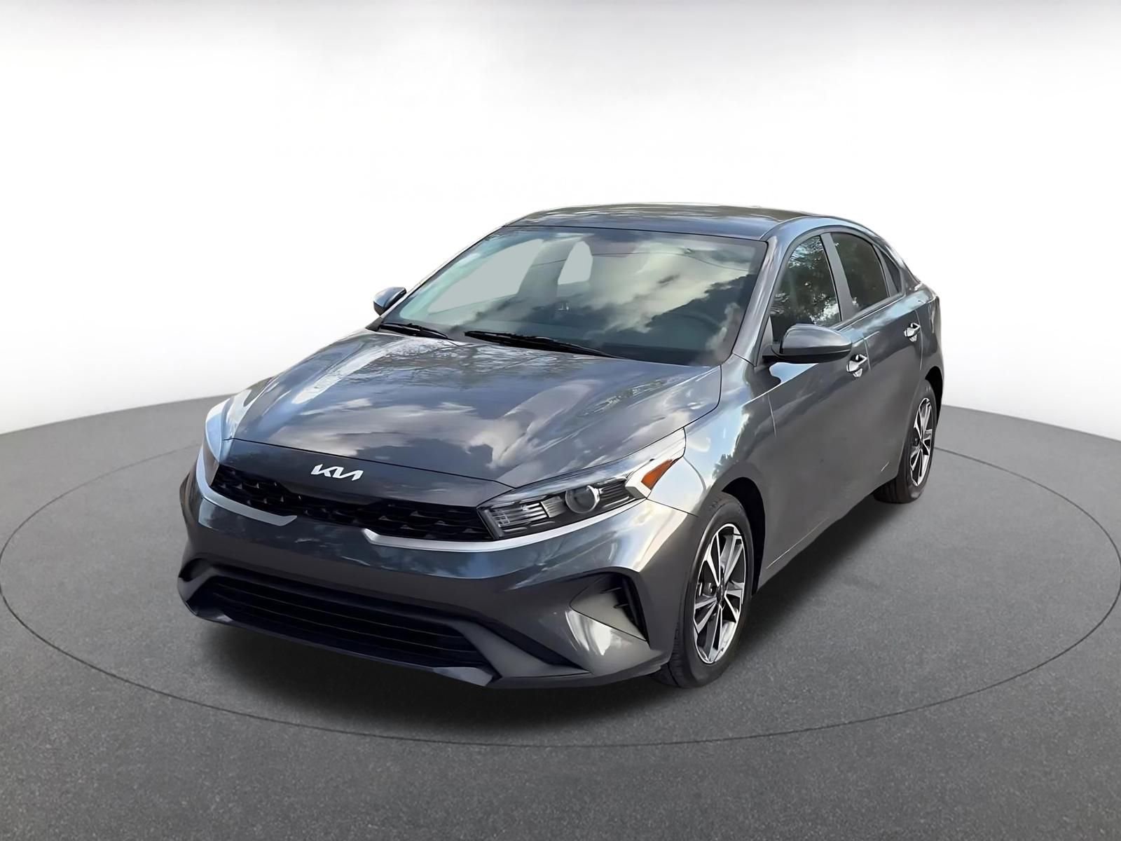 Thumbnail: 2024 Kia Forte - 7