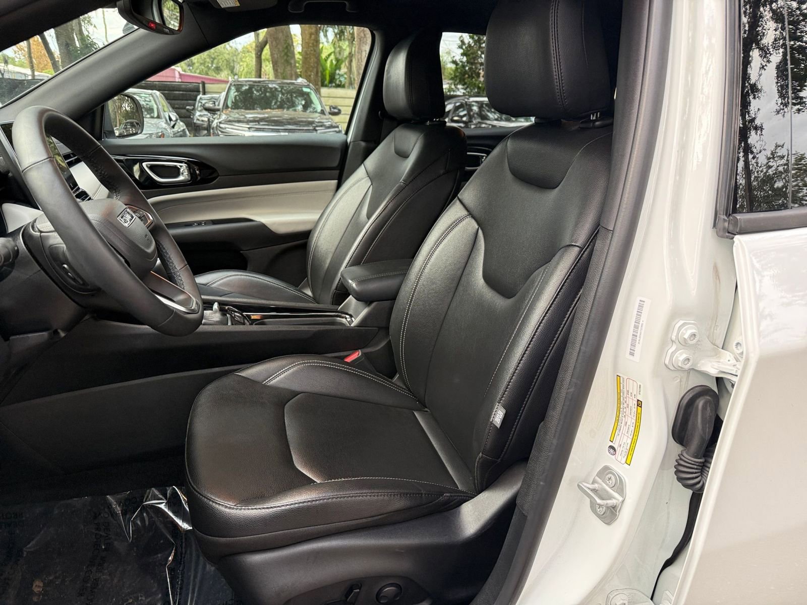 Thumbnail: 2025 Jeep Compass - 30