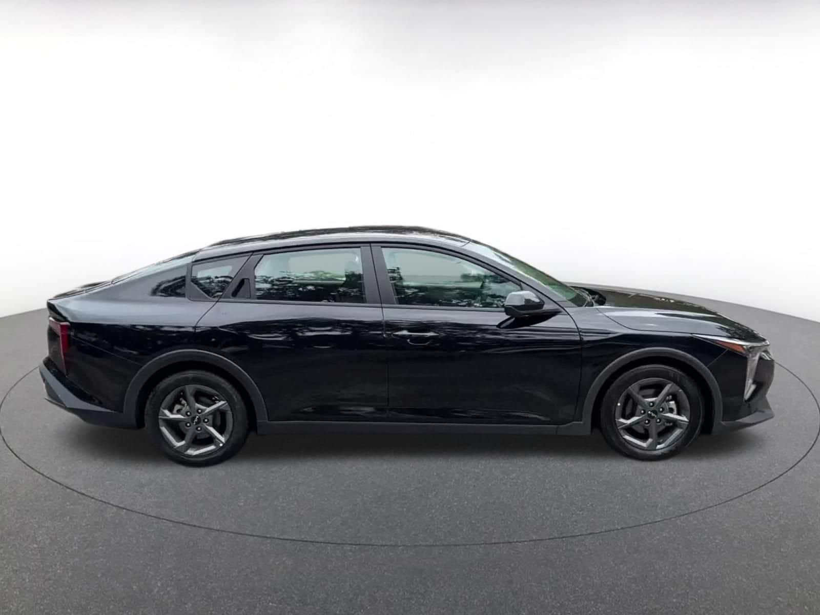 Thumbnail: 2025 Kia K4 - 15