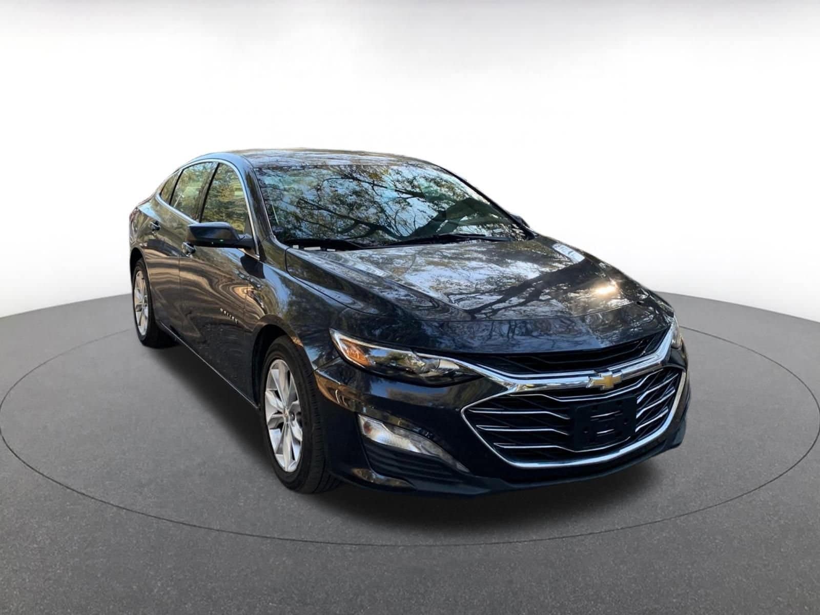 Thumbnail: 2023 Chevrolet Malibu - 1