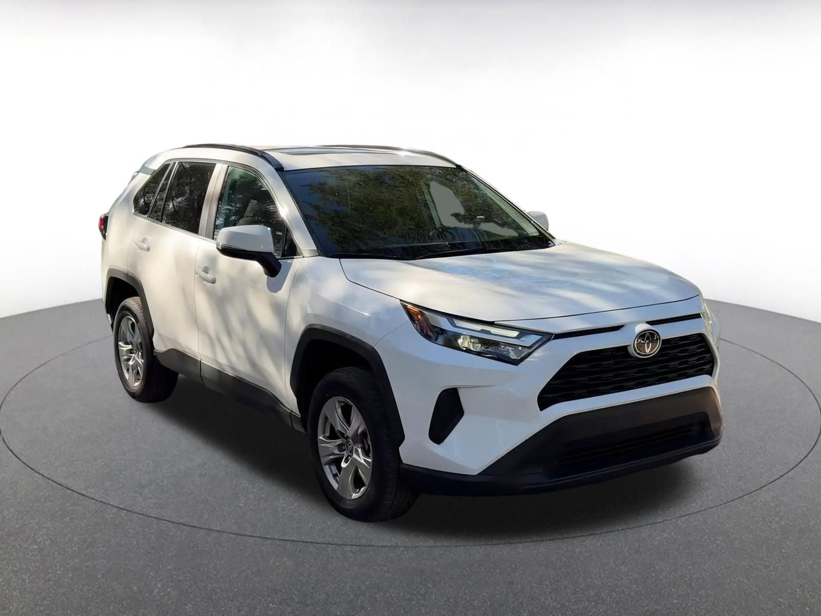 Thumbnail: 2025 Toyota RAV4 - 3