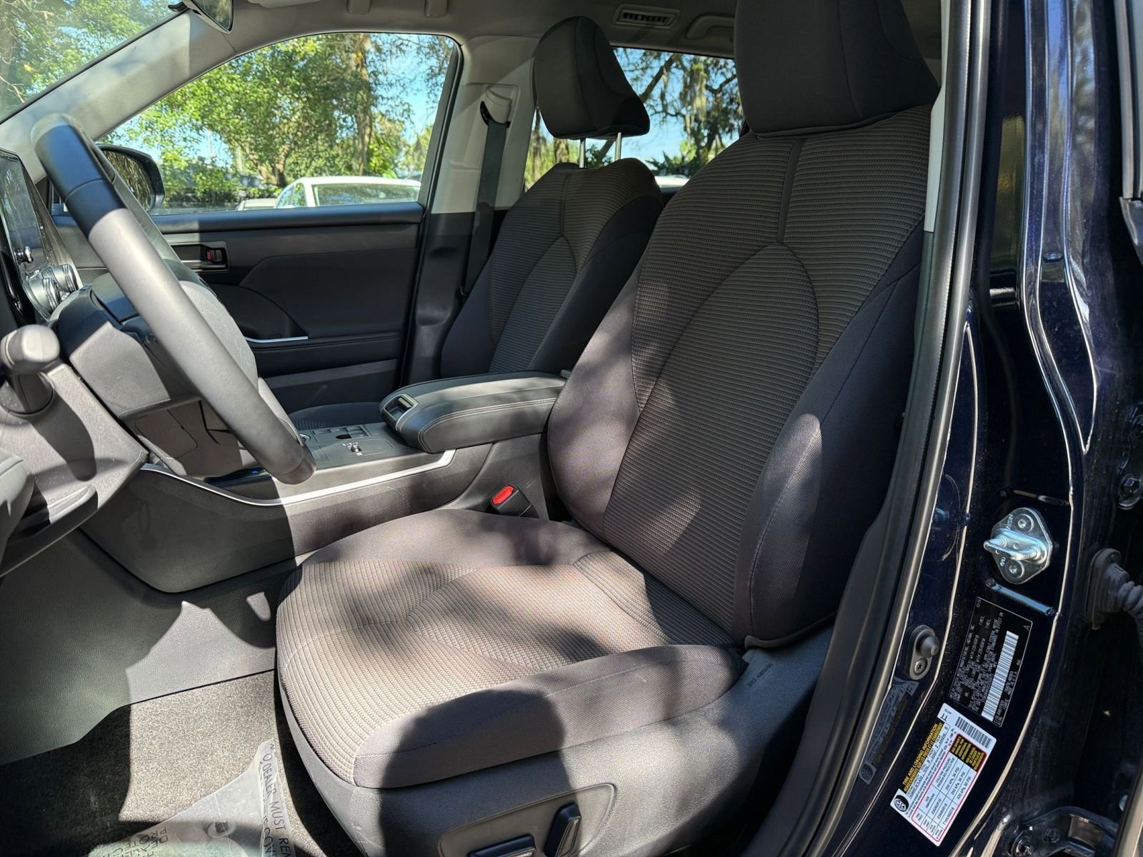 Thumbnail: 2025 Toyota Highlander - 30