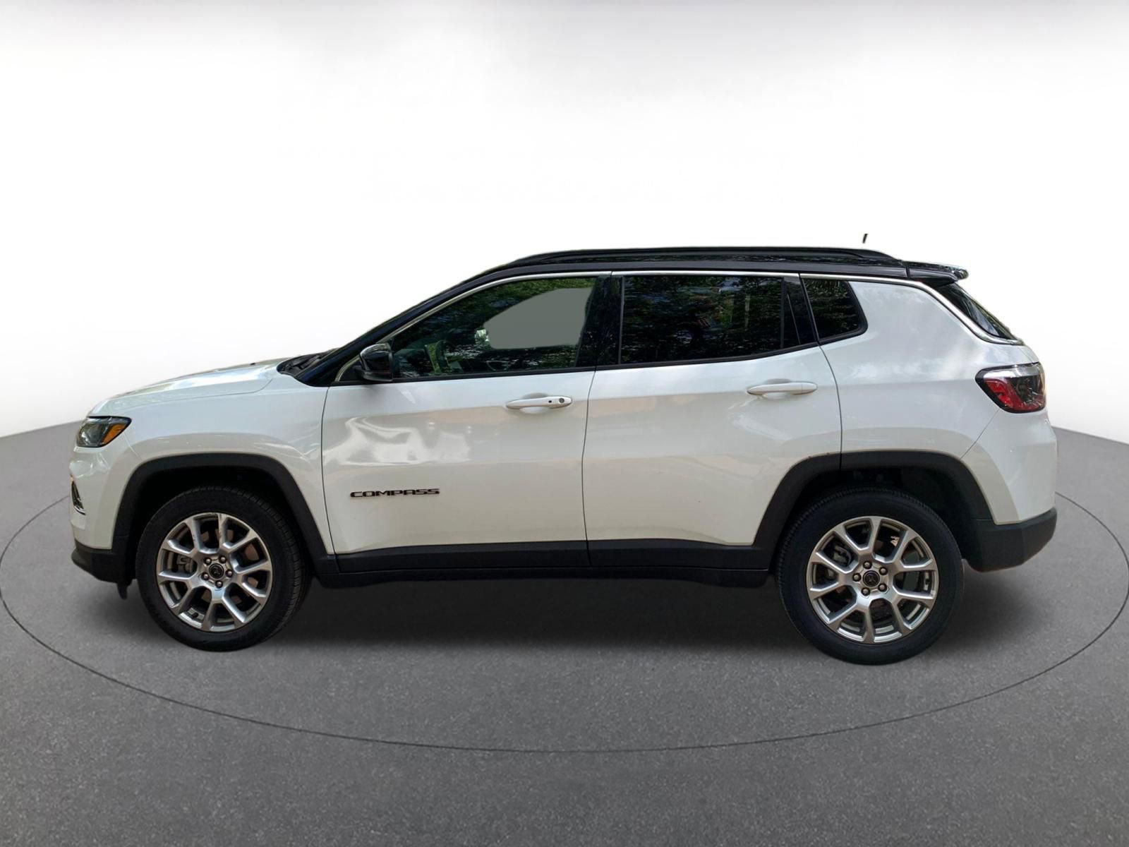 Thumbnail: 2025 Jeep Compass - 4