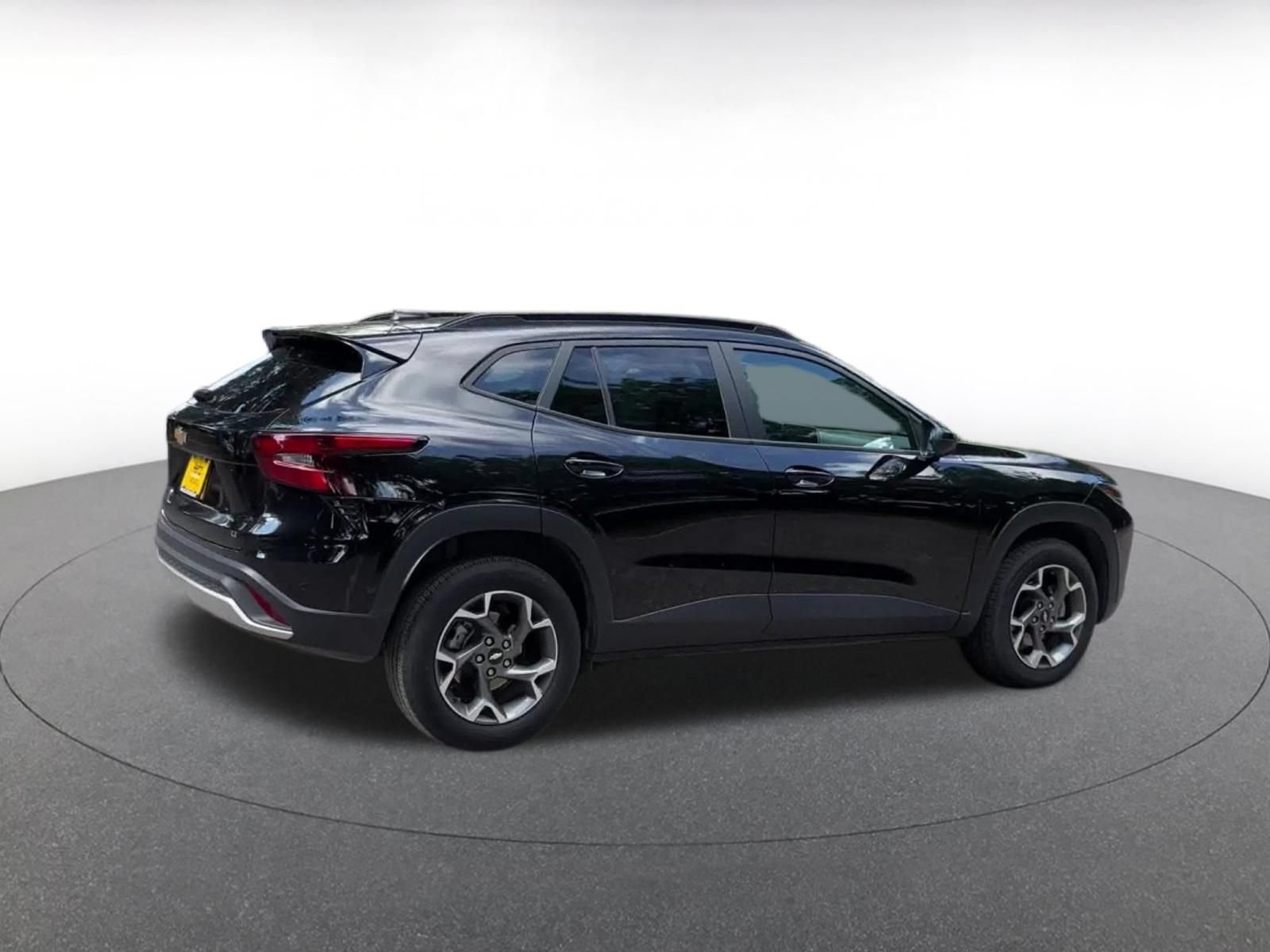 Thumbnail: 2025 Chevrolet Trax - 15