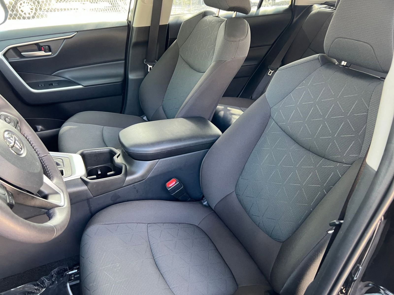 Thumbnail: 2025 Toyota RAV4 - 30