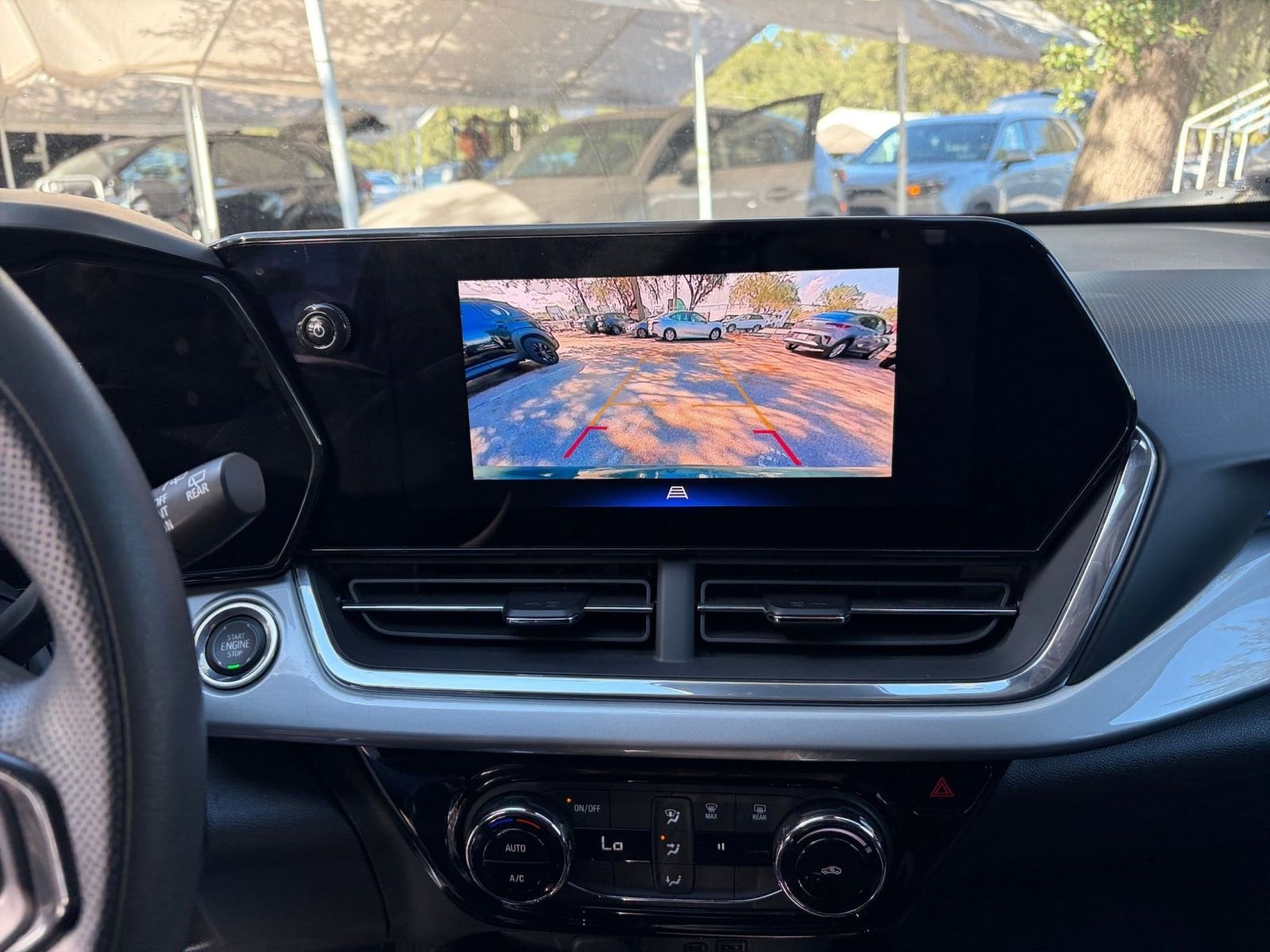 Thumbnail: 2025 Chevrolet Trax - 17