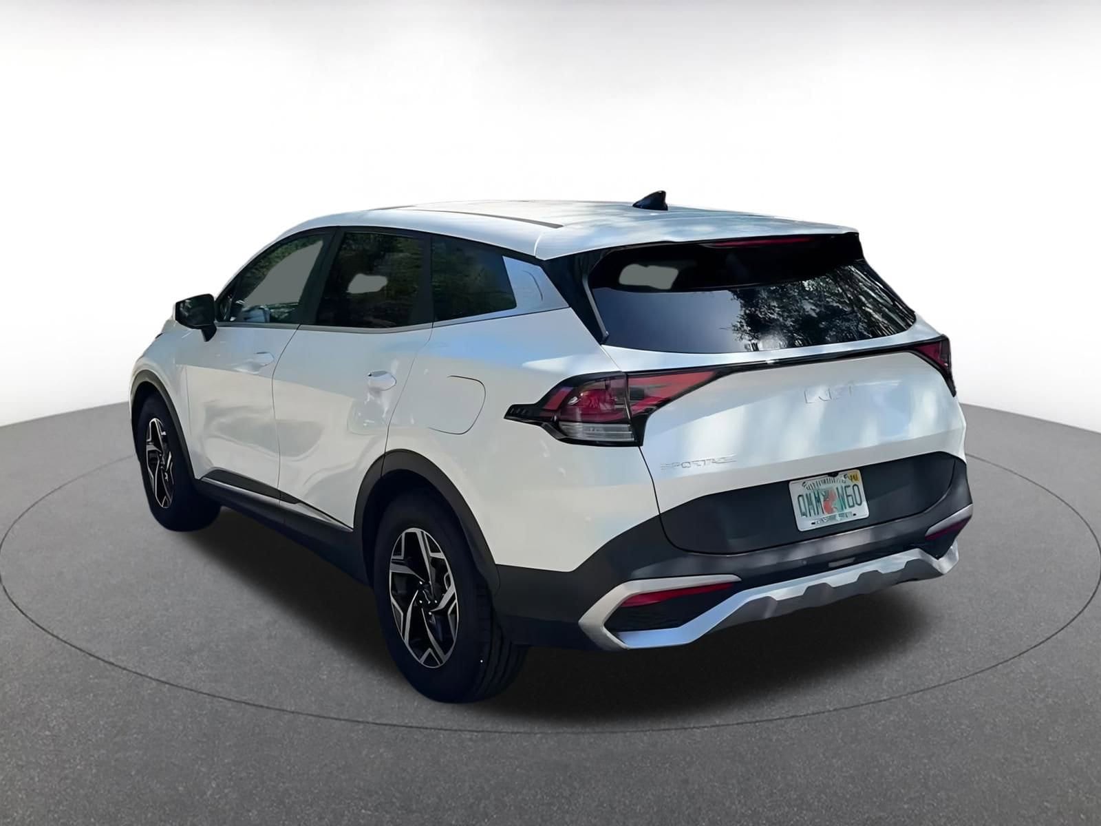 Thumbnail: 2024 Kia Sportage - 11