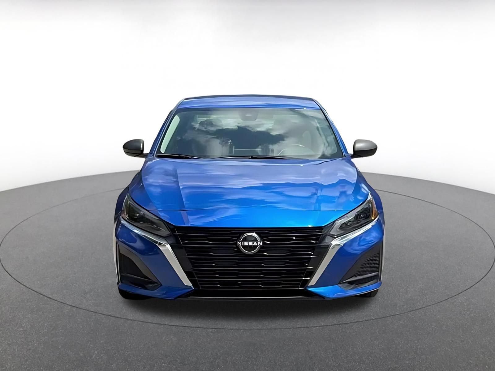 Thumbnail: 2025 Nissan Altima - 4