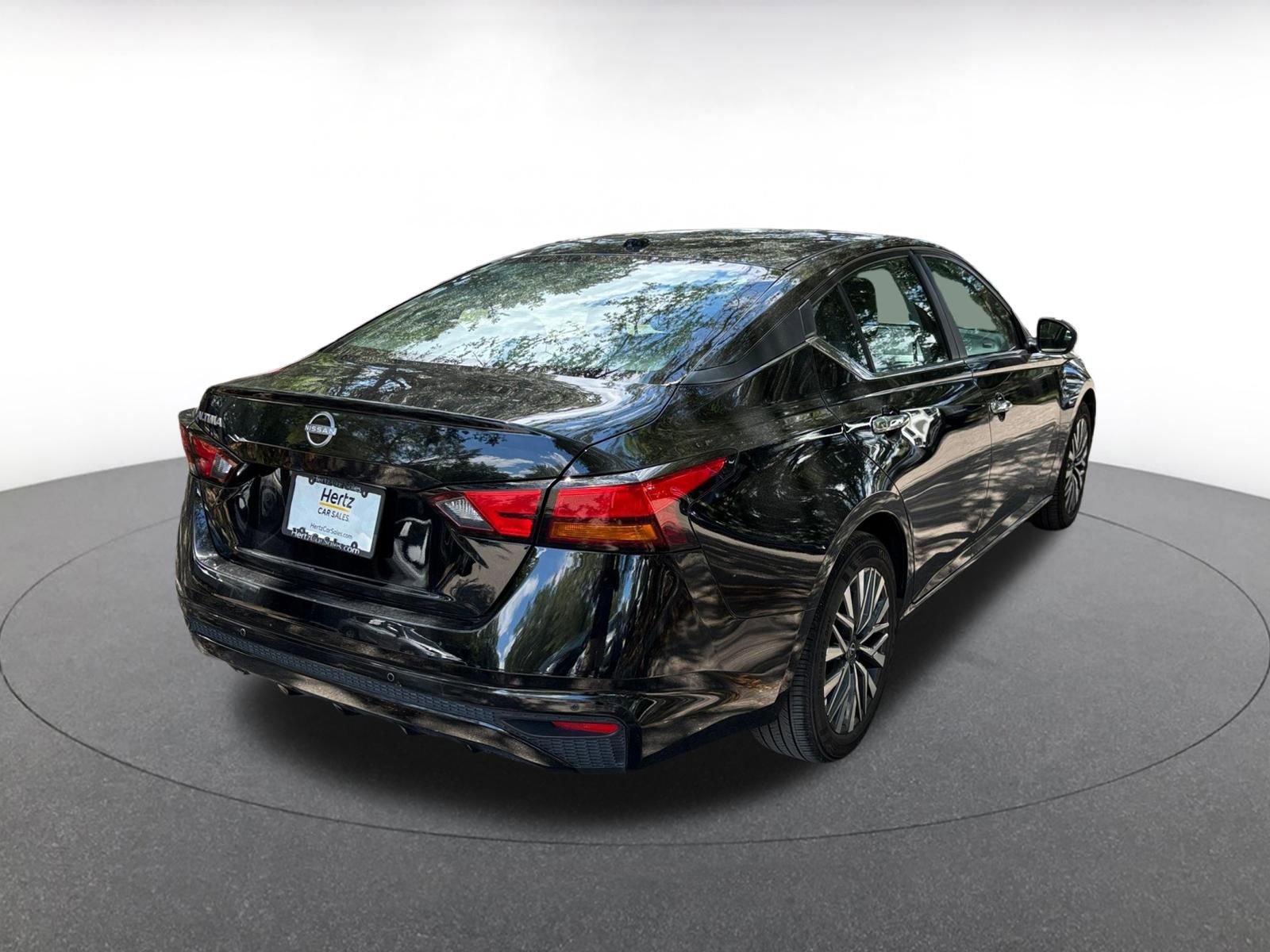 Thumbnail: 2025 Nissan Altima - 24