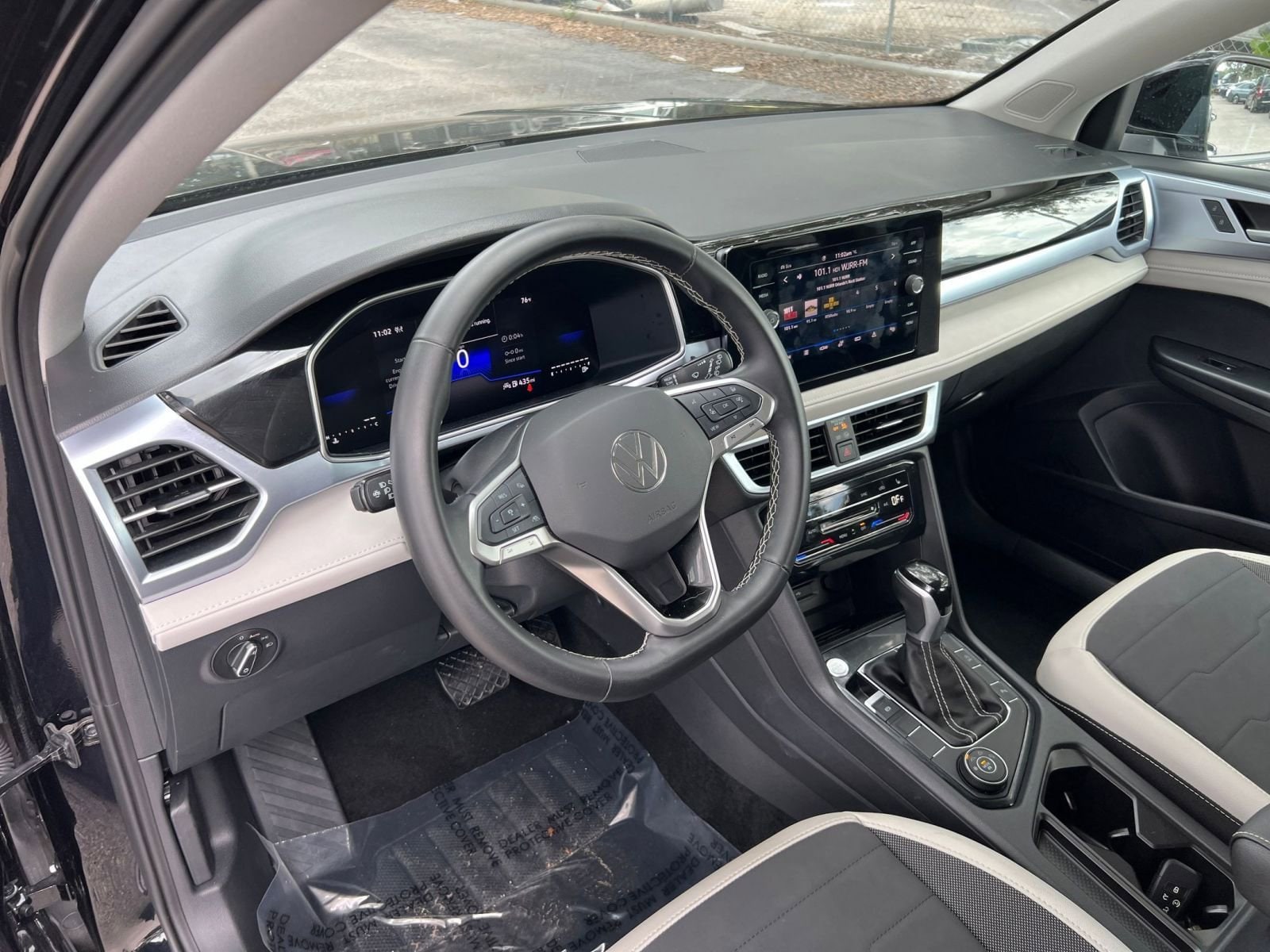 Thumbnail: 2025 Volkswagen Taos - 28