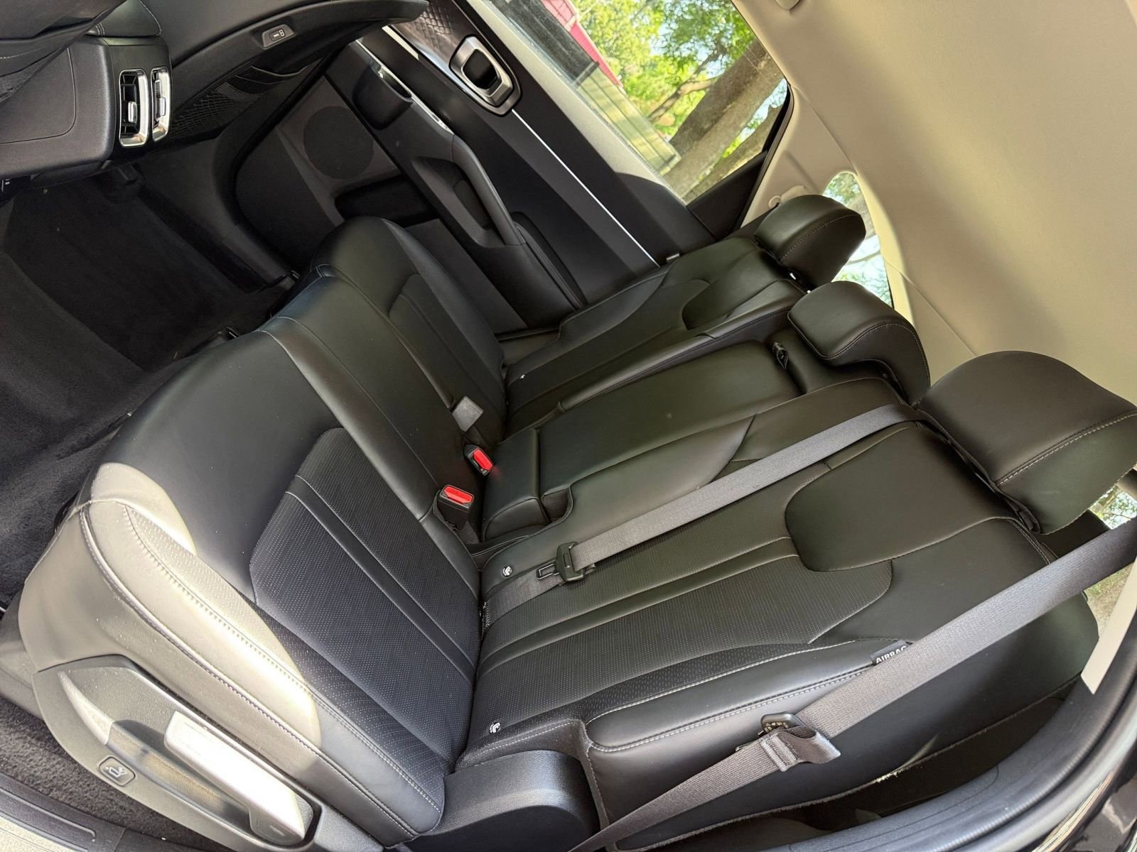 2024 Kia Sorento S 33