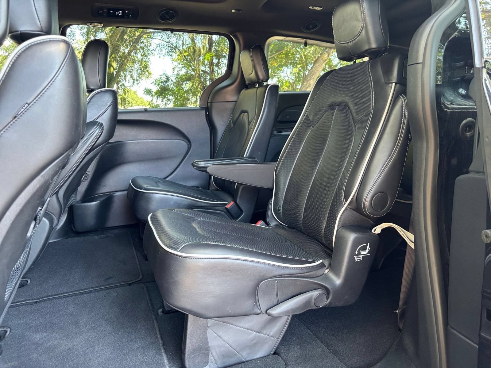 Thumbnail: 2025 Chrysler Pacifica - 28