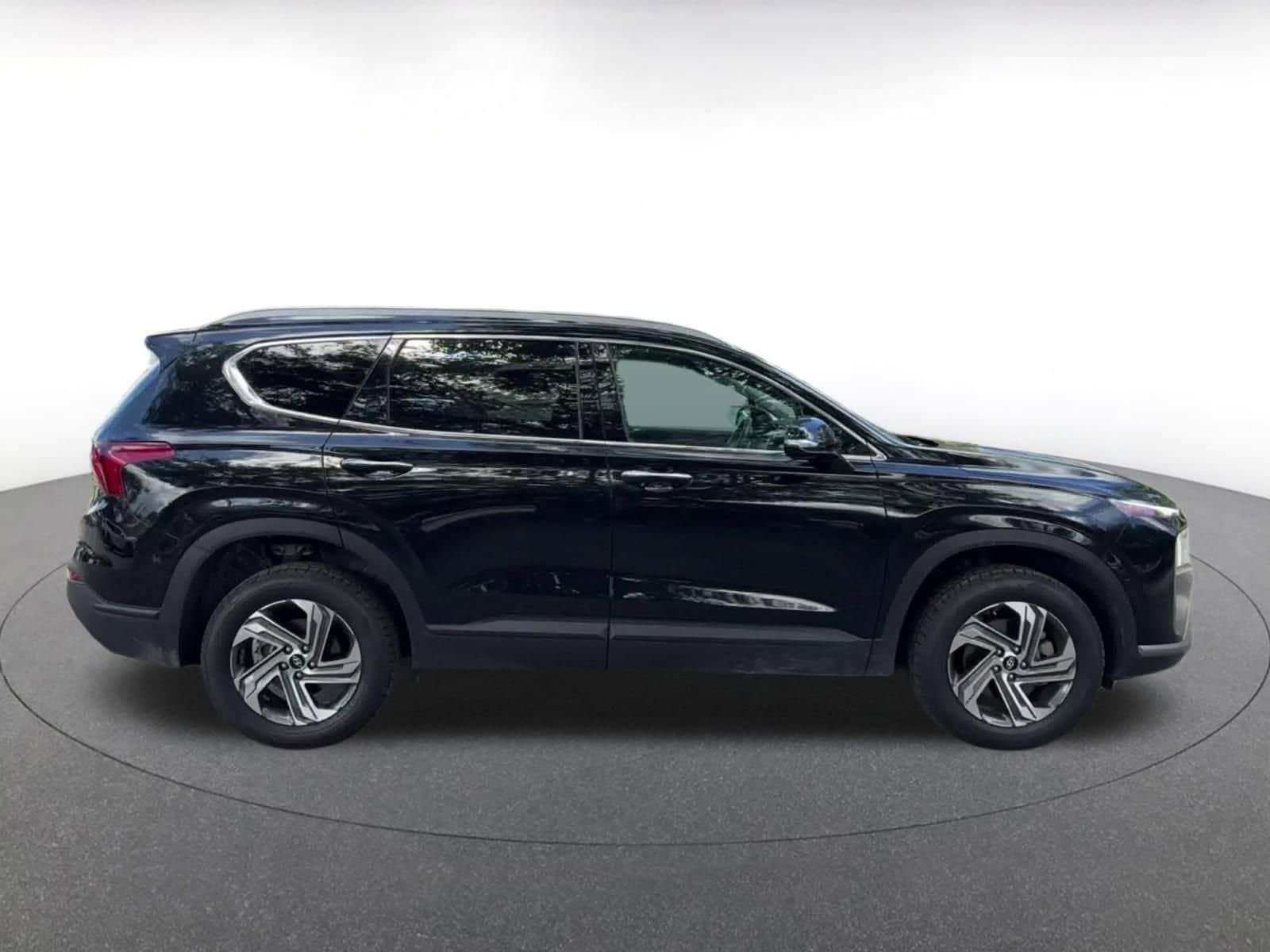Thumbnail: 2023 Hyundai Santa Fe - 16