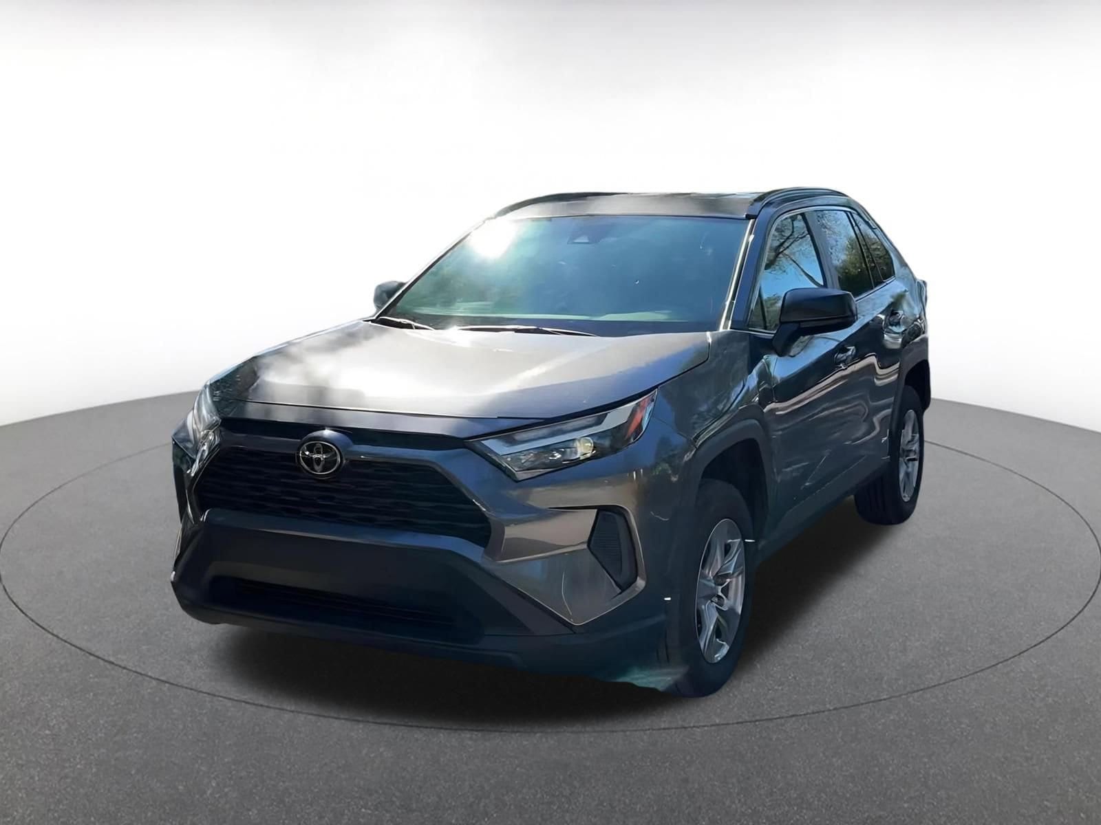 Thumbnail: 2025 Toyota RAV4 - 15
