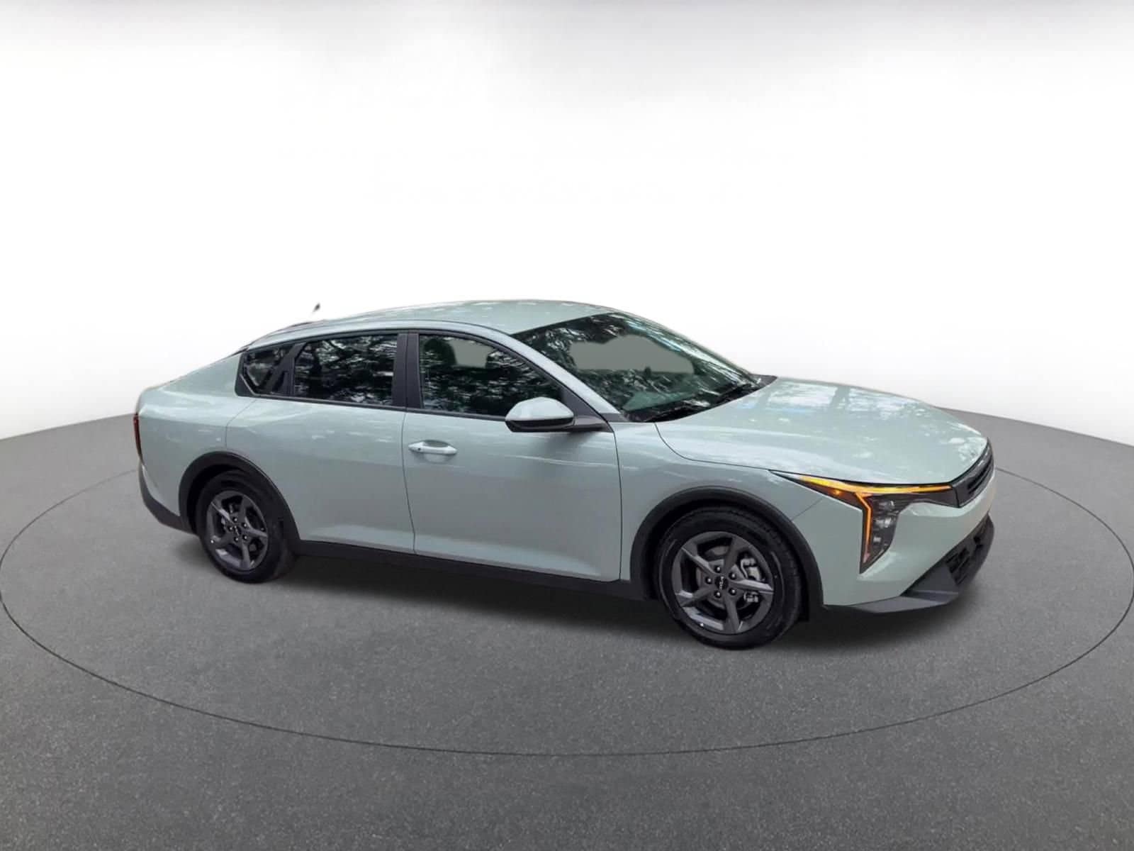 Thumbnail: 2025 Kia K4 - 3