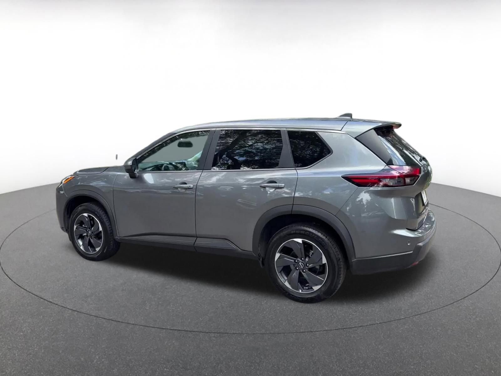 Thumbnail: 2025 Nissan Rogue - 10
