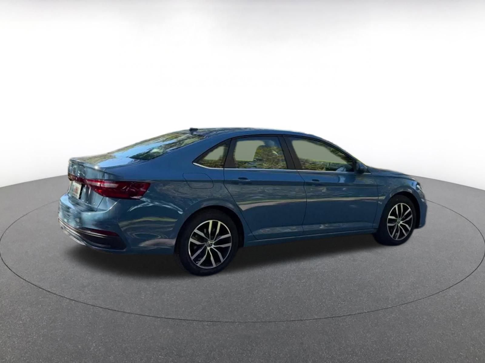 Thumbnail: 2025 Volkswagen Jetta - 15