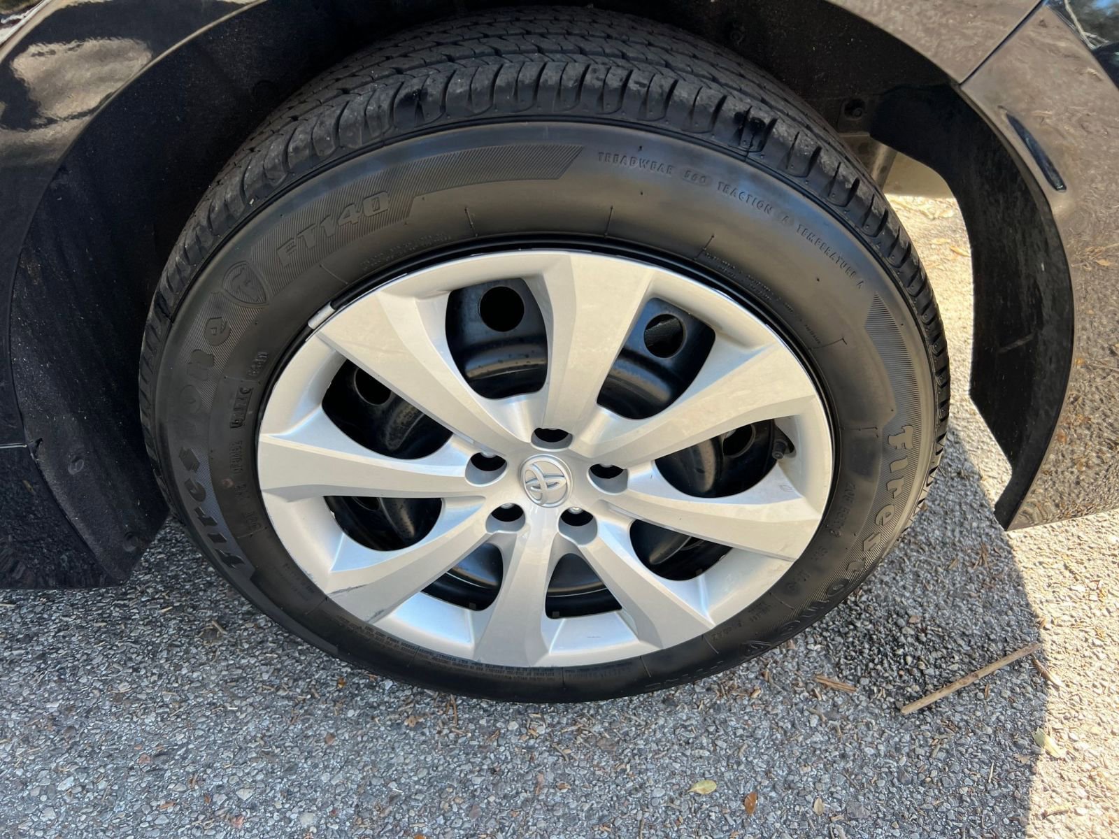 Thumbnail: 2025 Toyota Corolla - 23