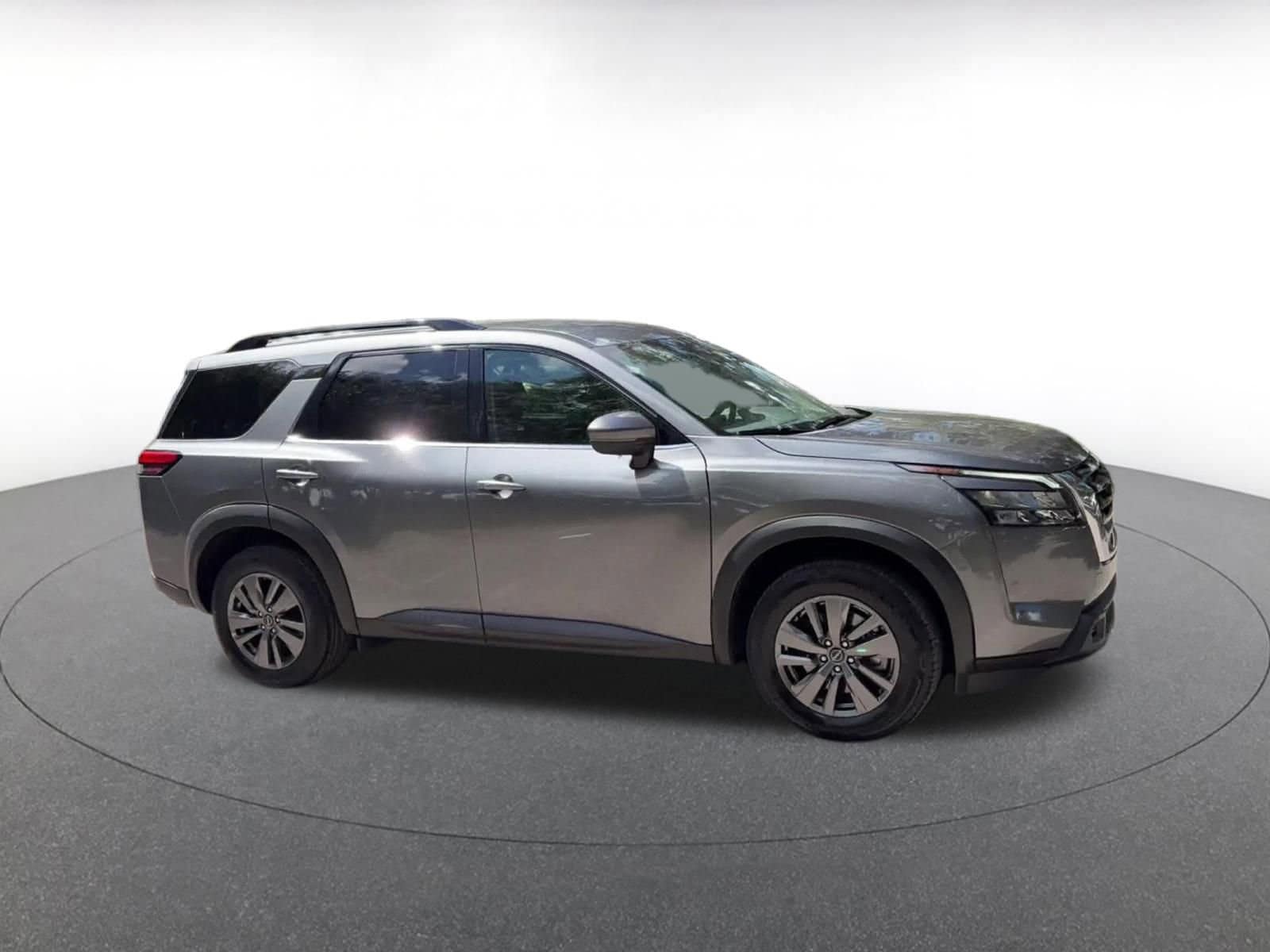 Thumbnail: 2025 Nissan Pathfinder - 2