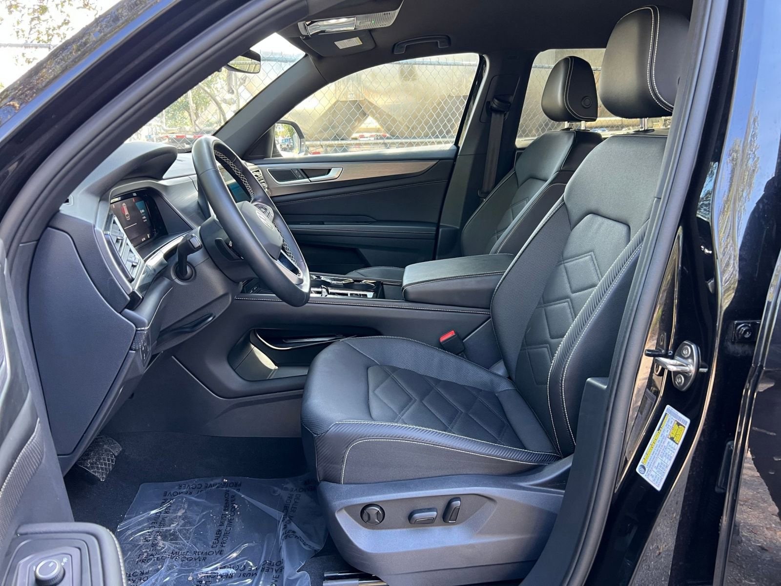 Thumbnail: 2025 Volkswagen Atlas - 25