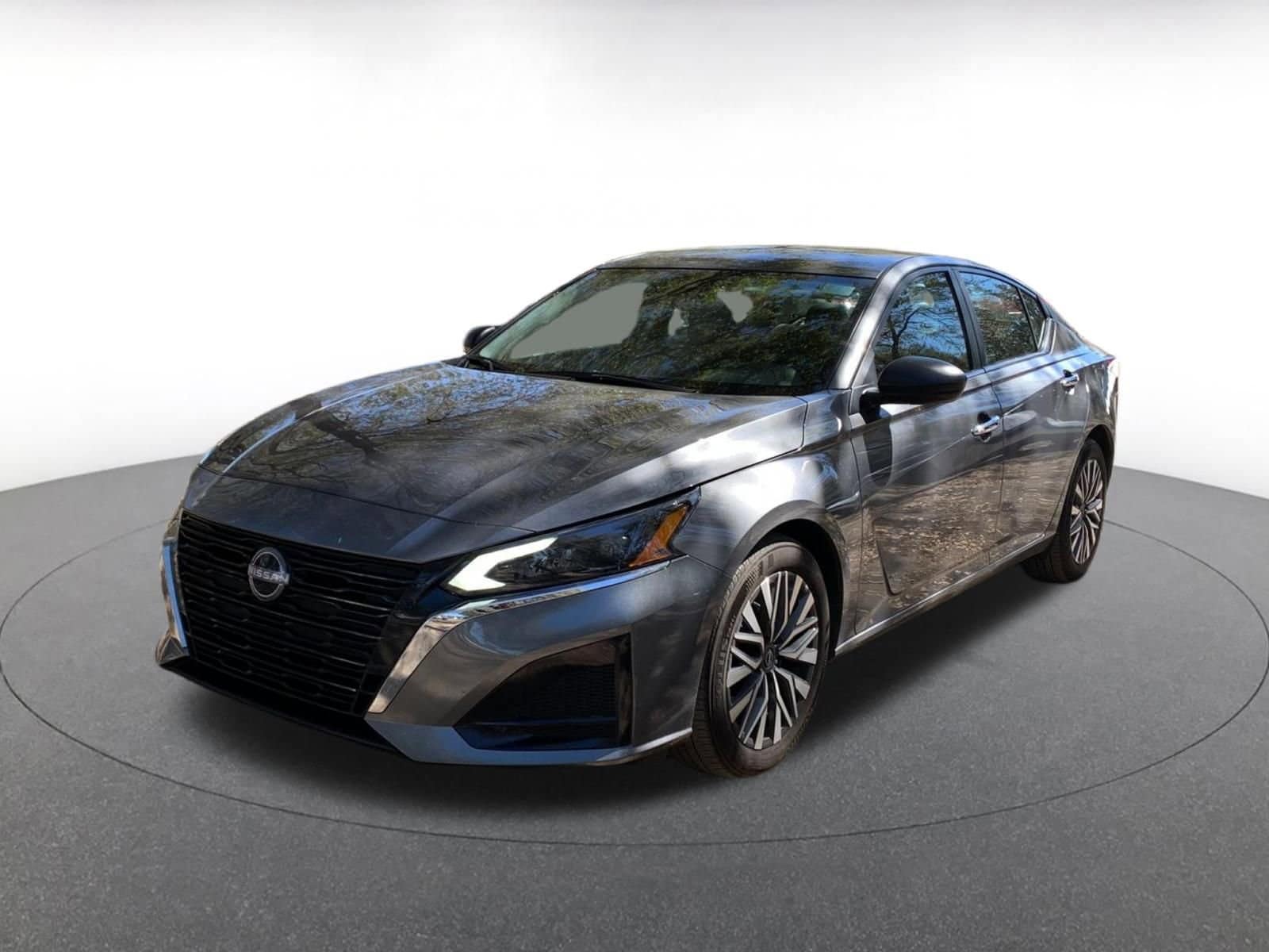 Thumbnail: 2025 Nissan Altima - 3