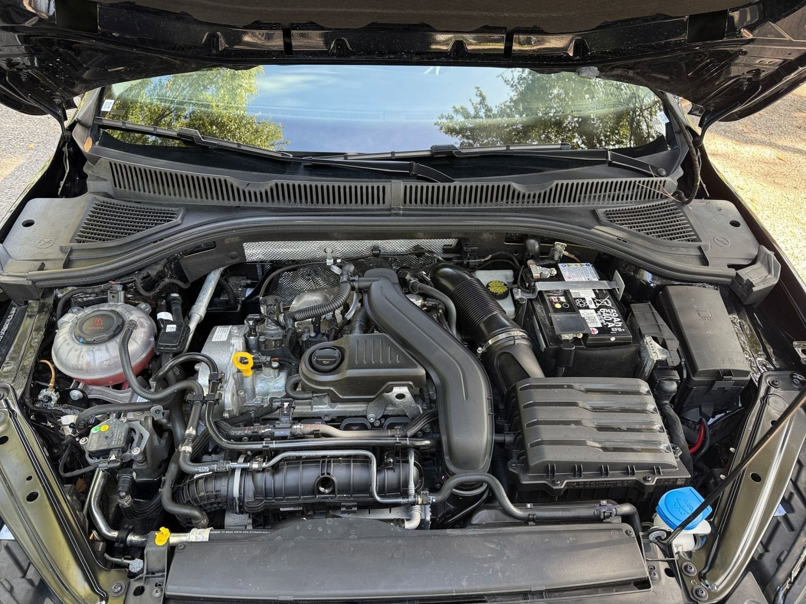 Thumbnail: 2025 Volkswagen Jetta - 25