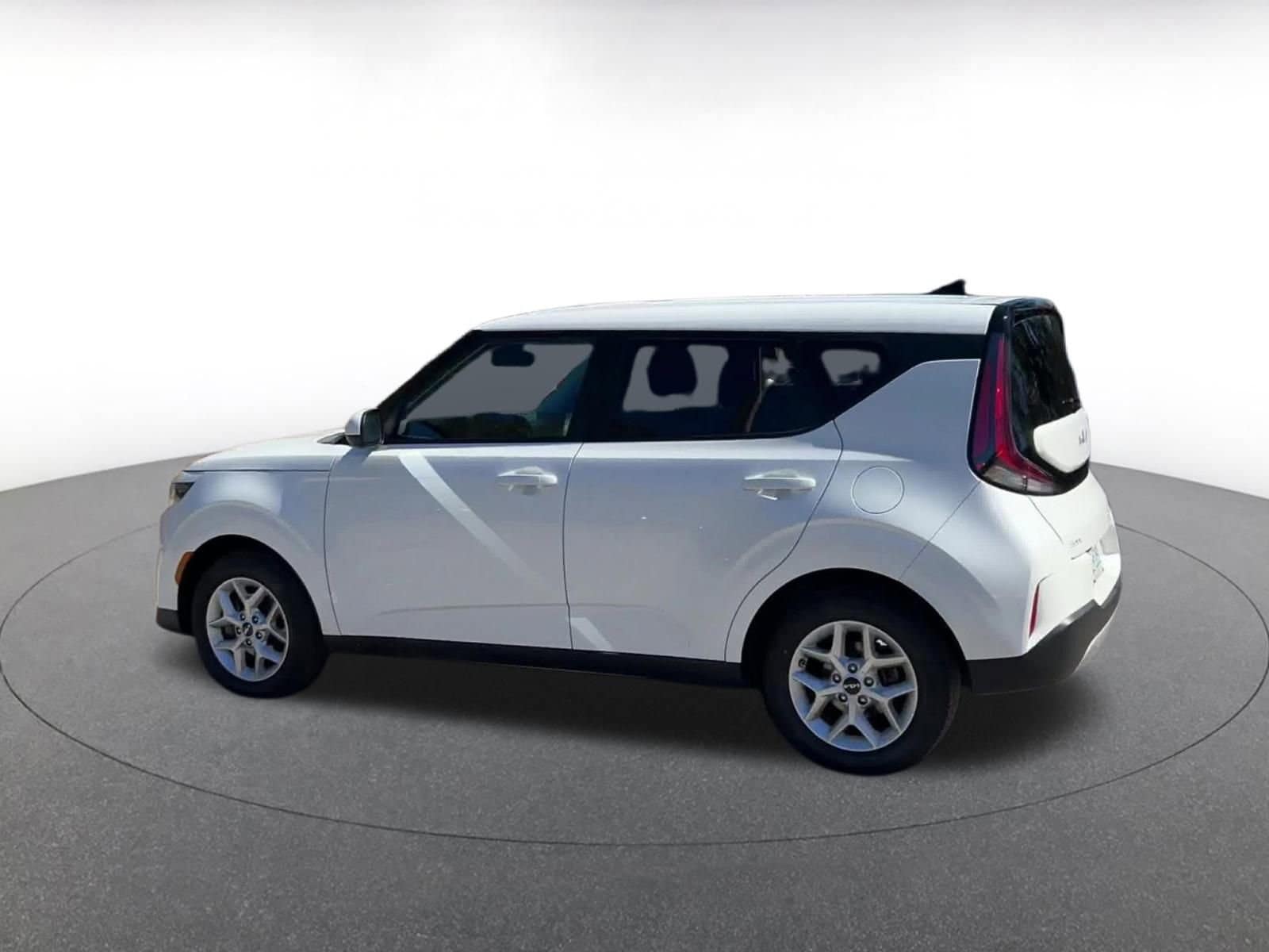 Thumbnail: 2025 Kia Soul - 10