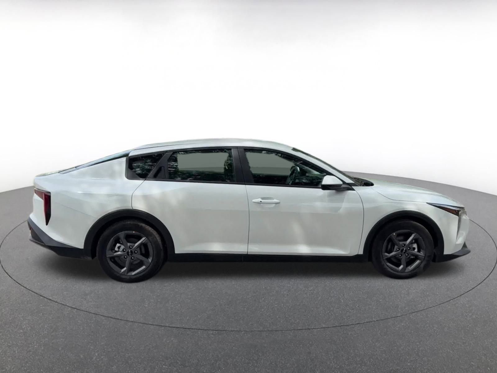 Thumbnail: 2025 Kia K4 - 16