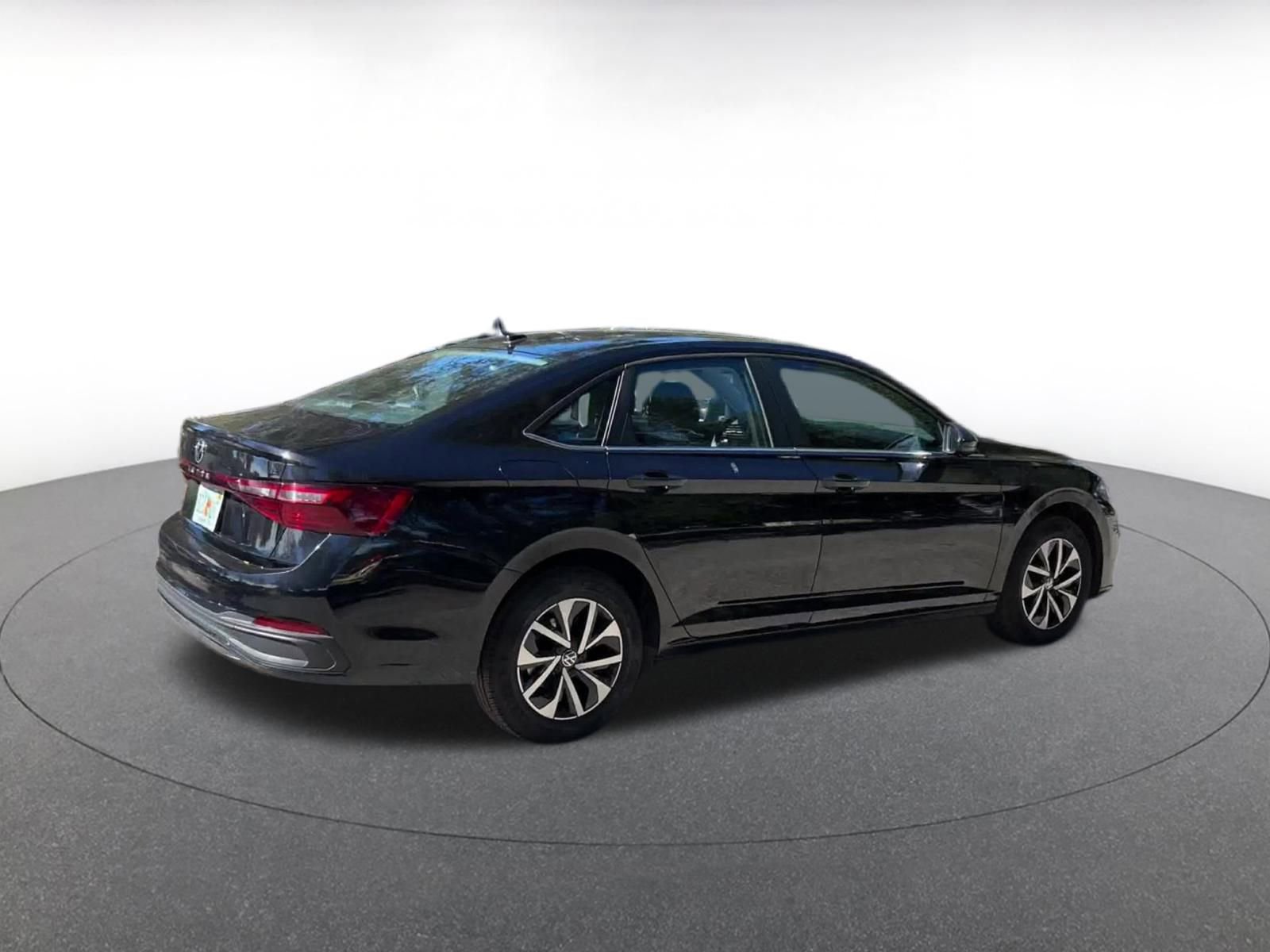 Thumbnail: 2025 Volkswagen Jetta - 15